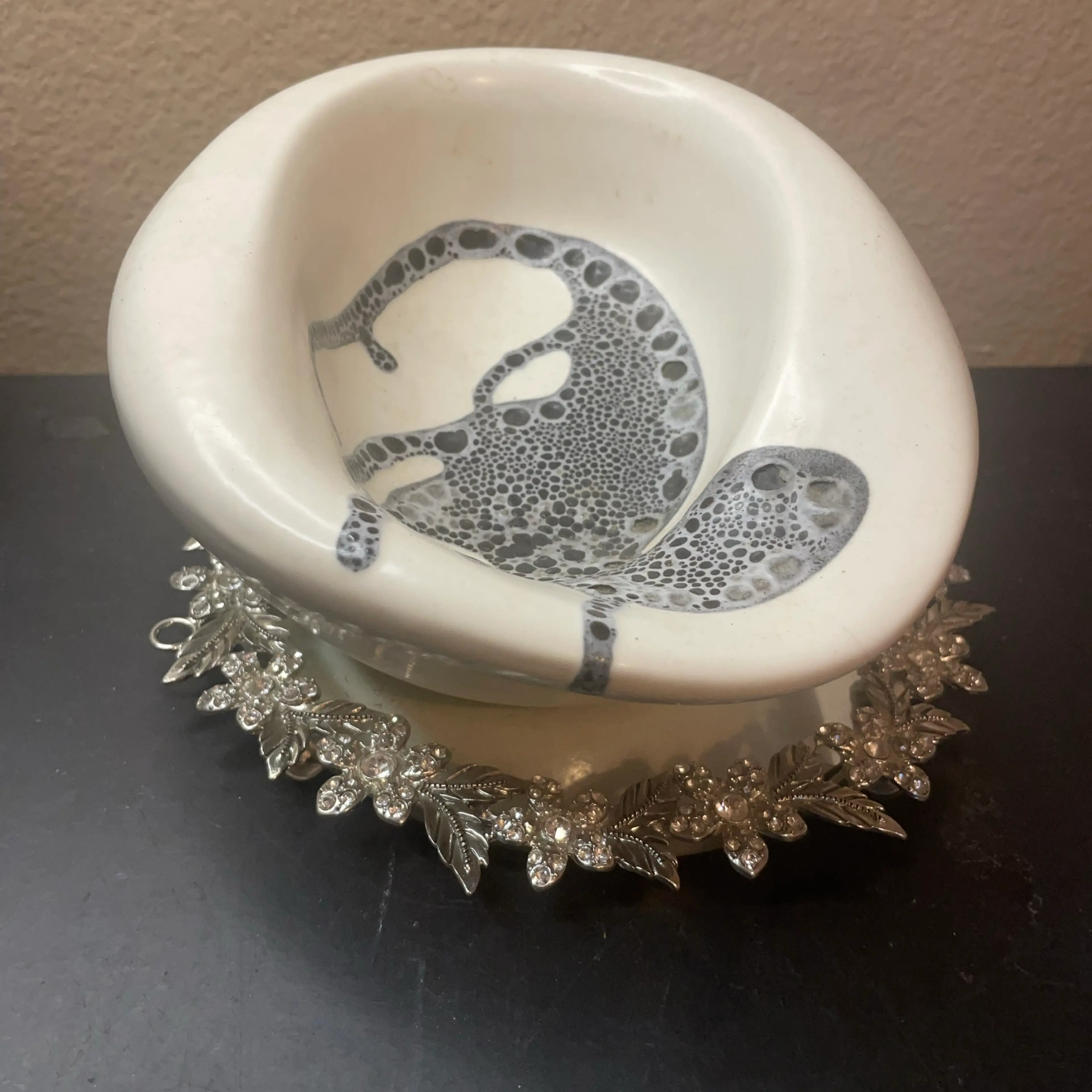 Image 3 of 8