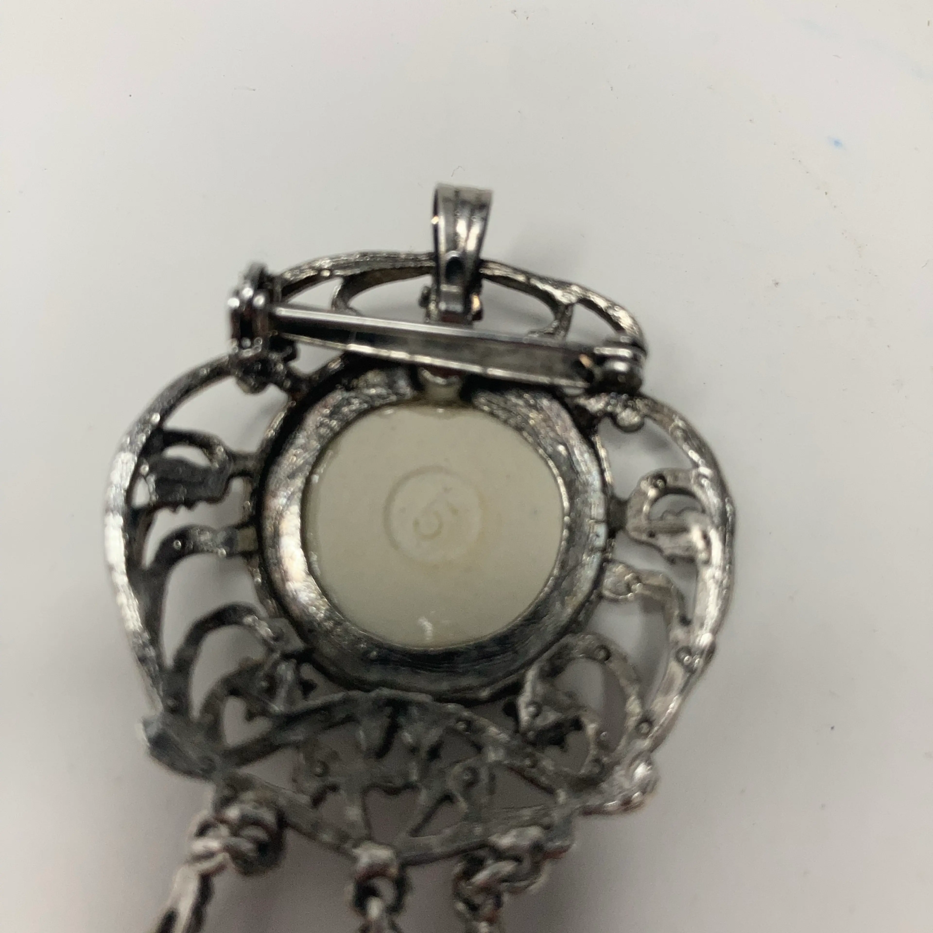 Image 4 of 6
