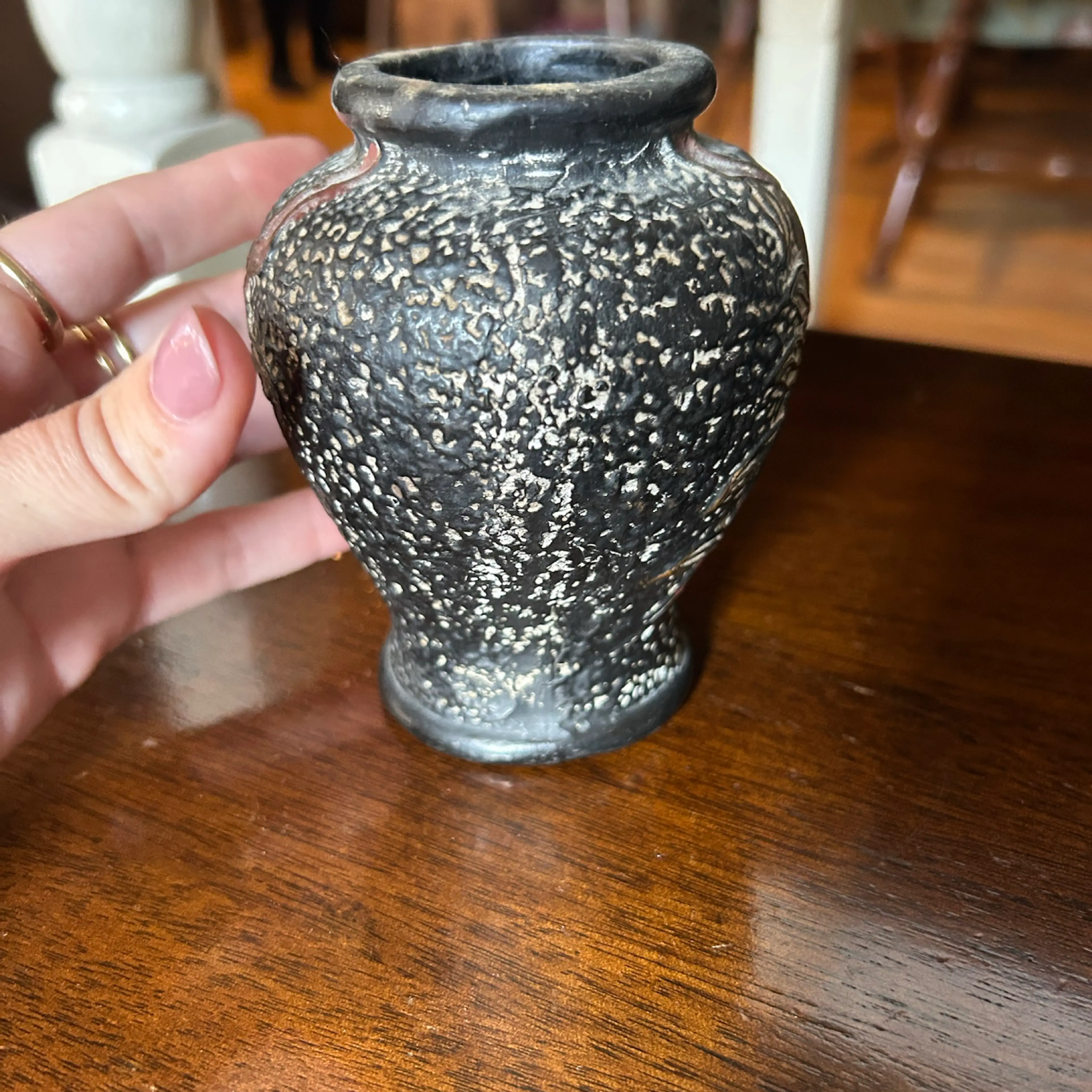 Image 2 of 6