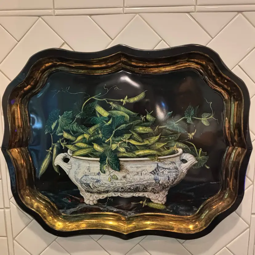 Toleware Tray w/Snap Peas