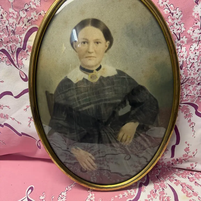 Vintage Ephemera Portrait Photograph Brass Frame W Curved Convex Glass 20”