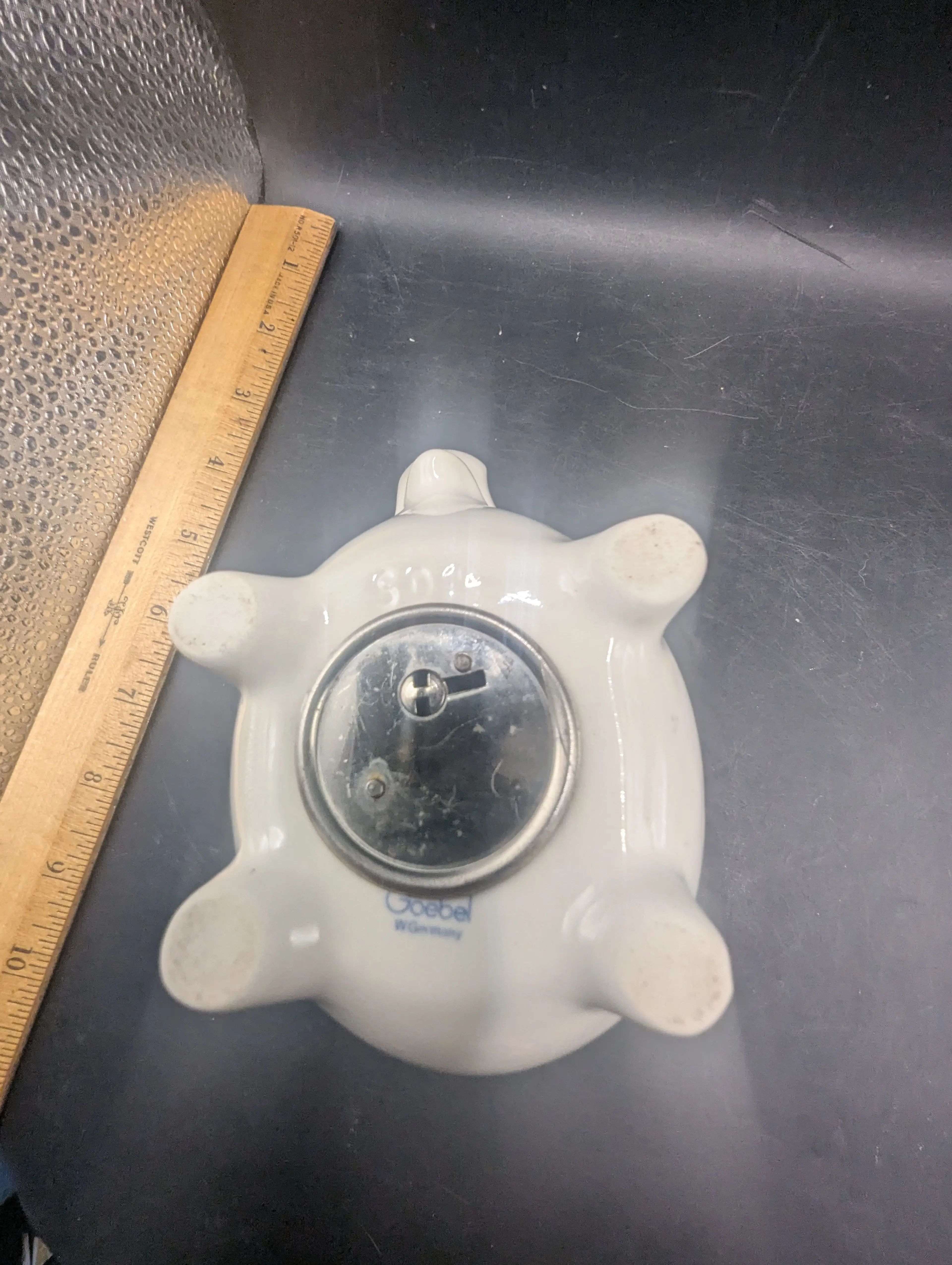 Image 4 of 9
