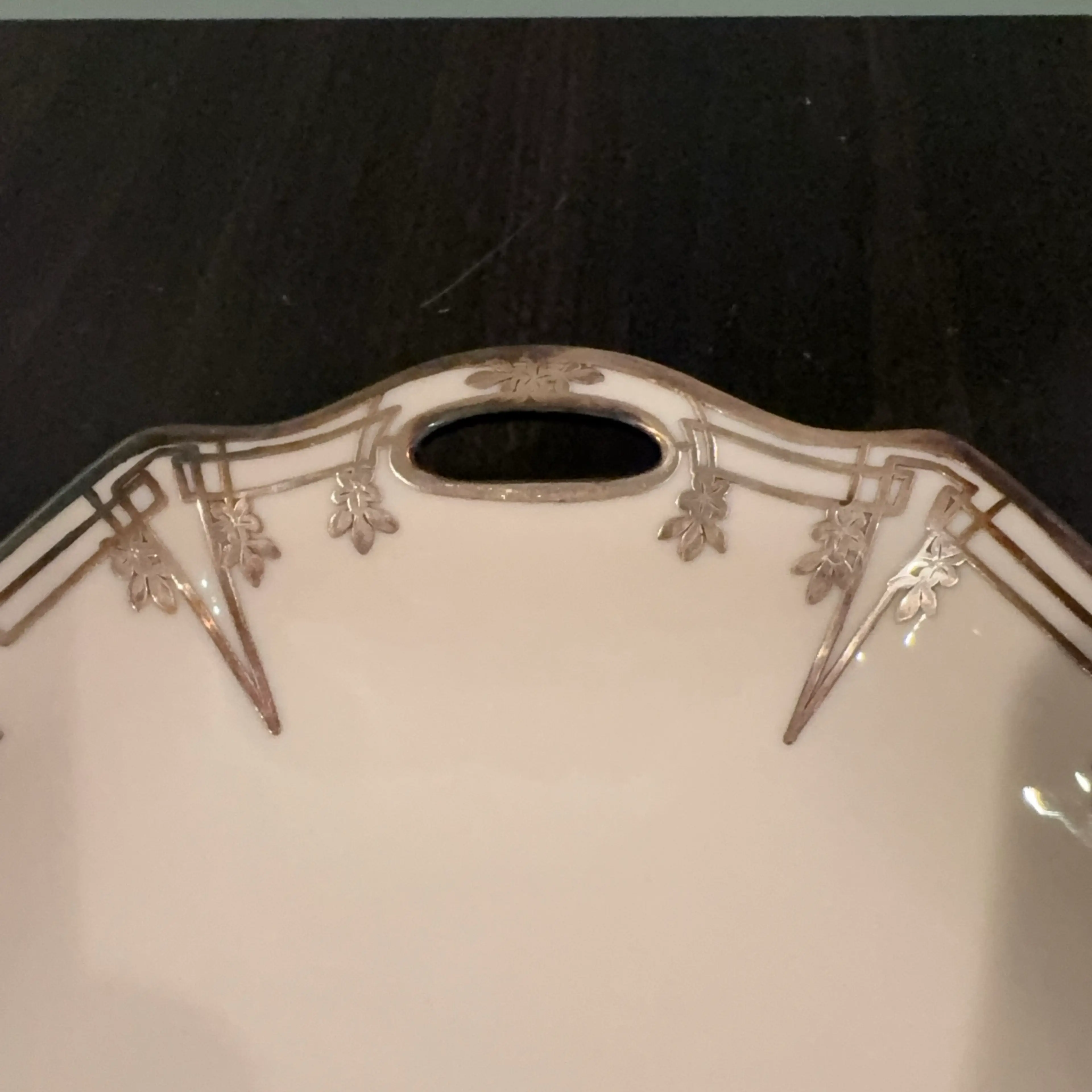 Image 2 of 6