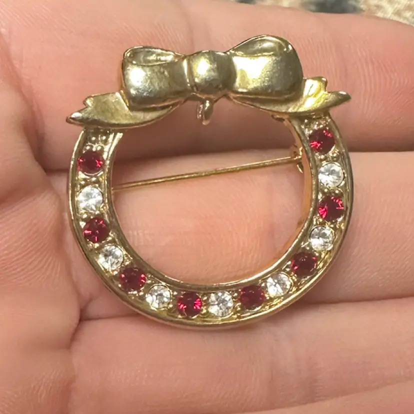 Silver Gold Tone And Rhinestone Wreath Brooch