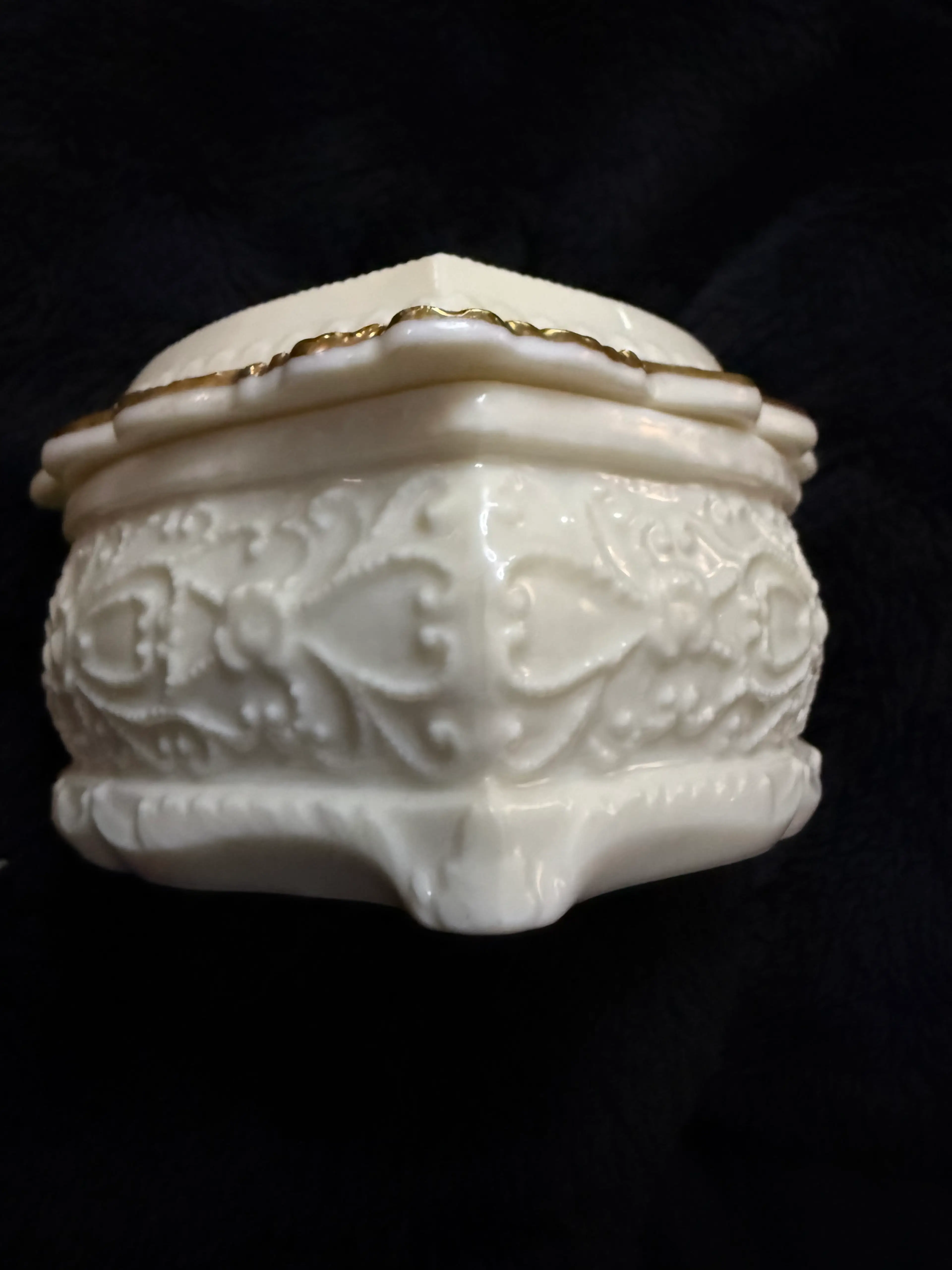 Image 3 of 9