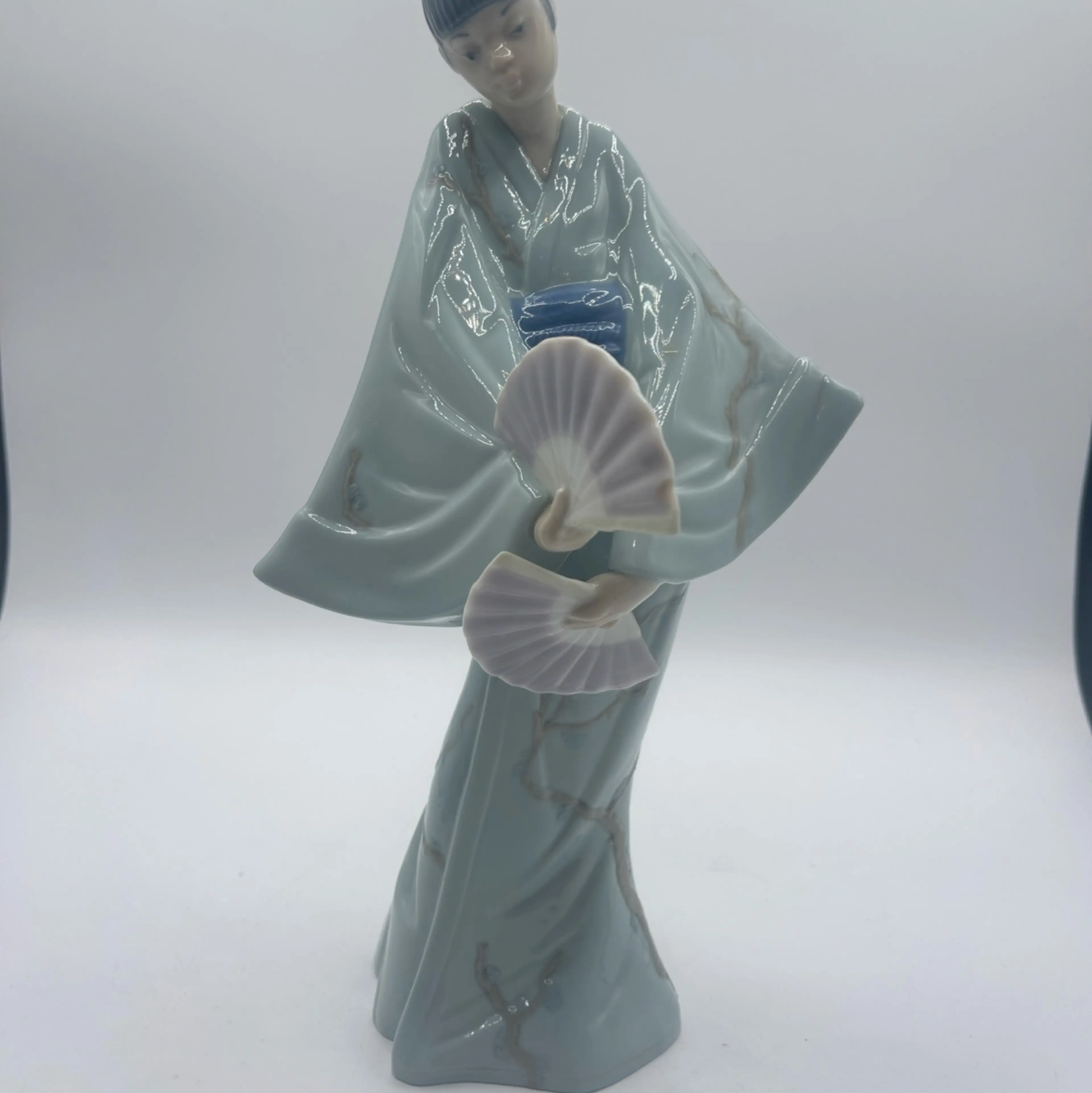 Image 4 of 13