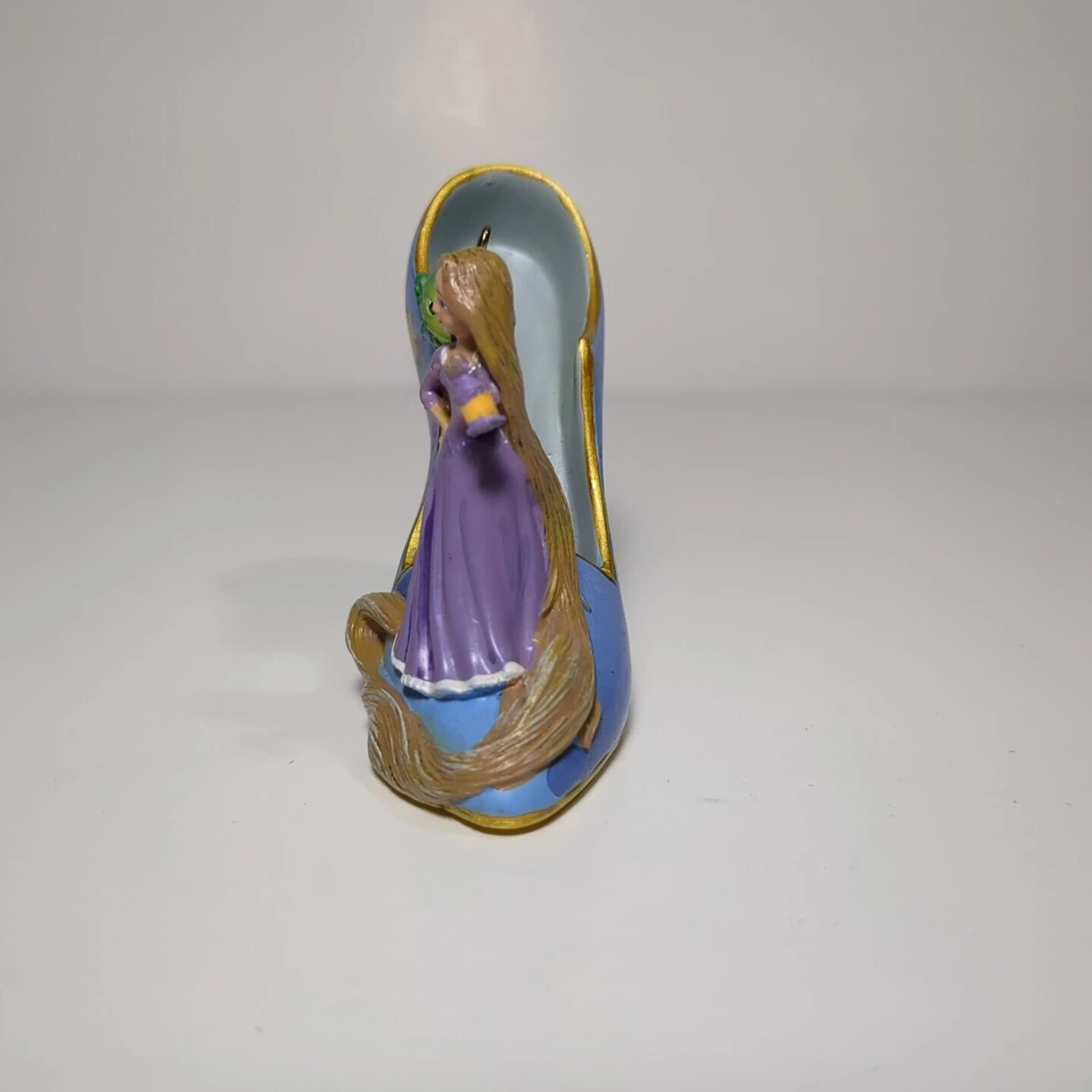 Image 3 of 4