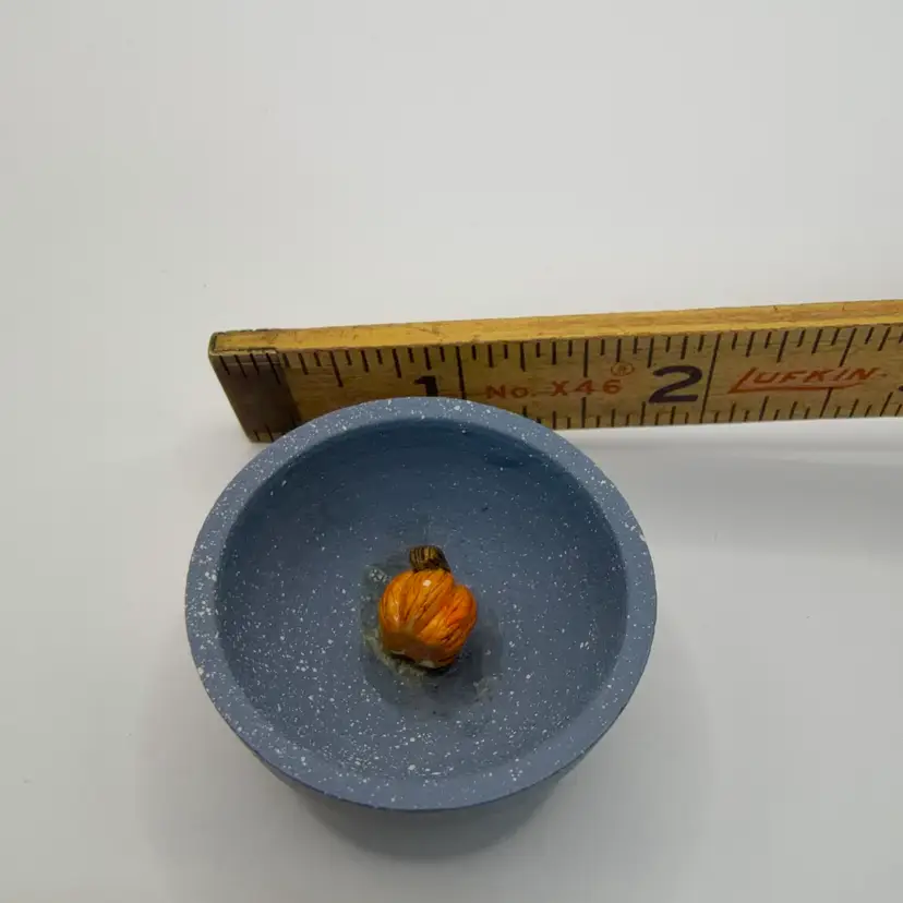 🔔 Mini Bowl With Pumpkin