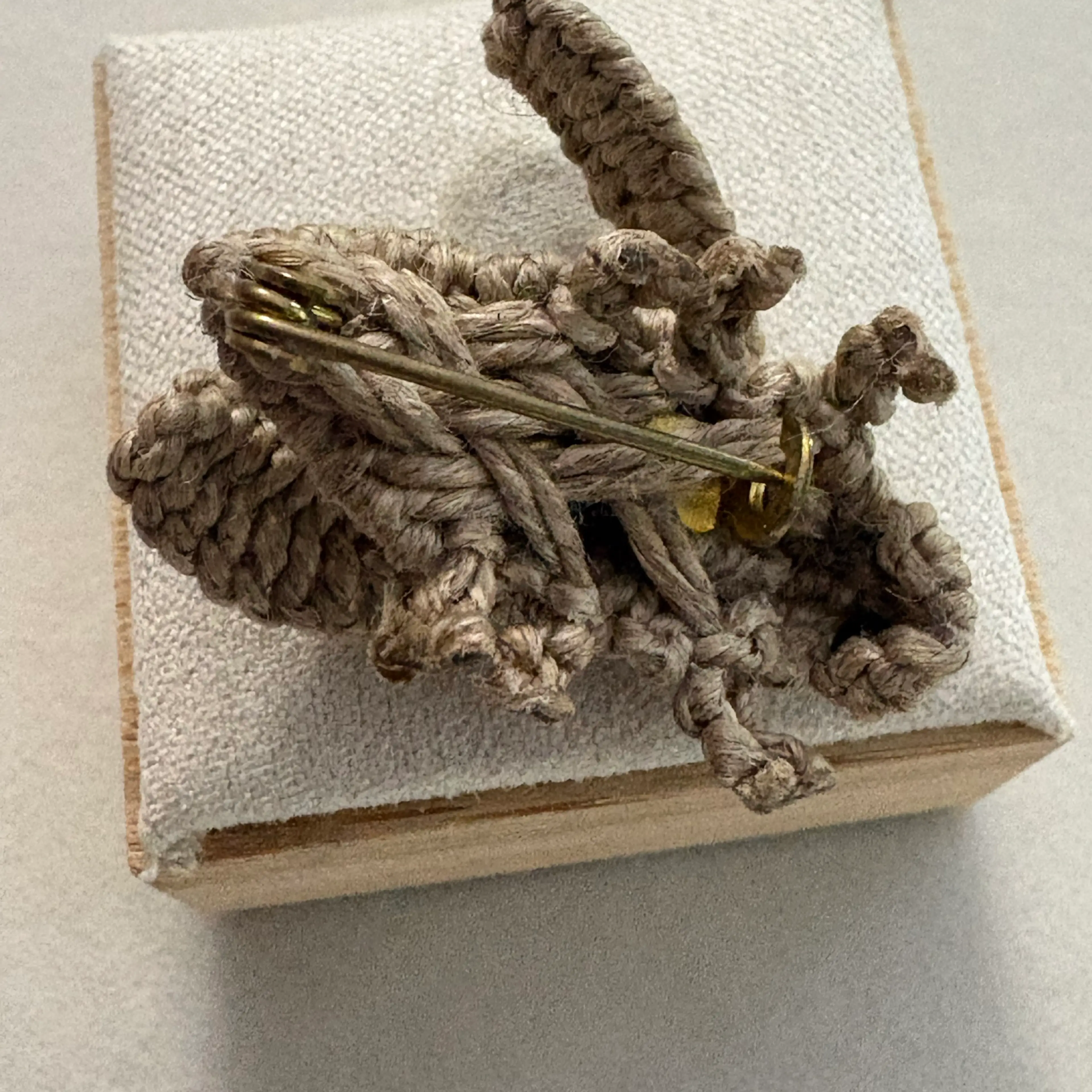Image 4 of 6
