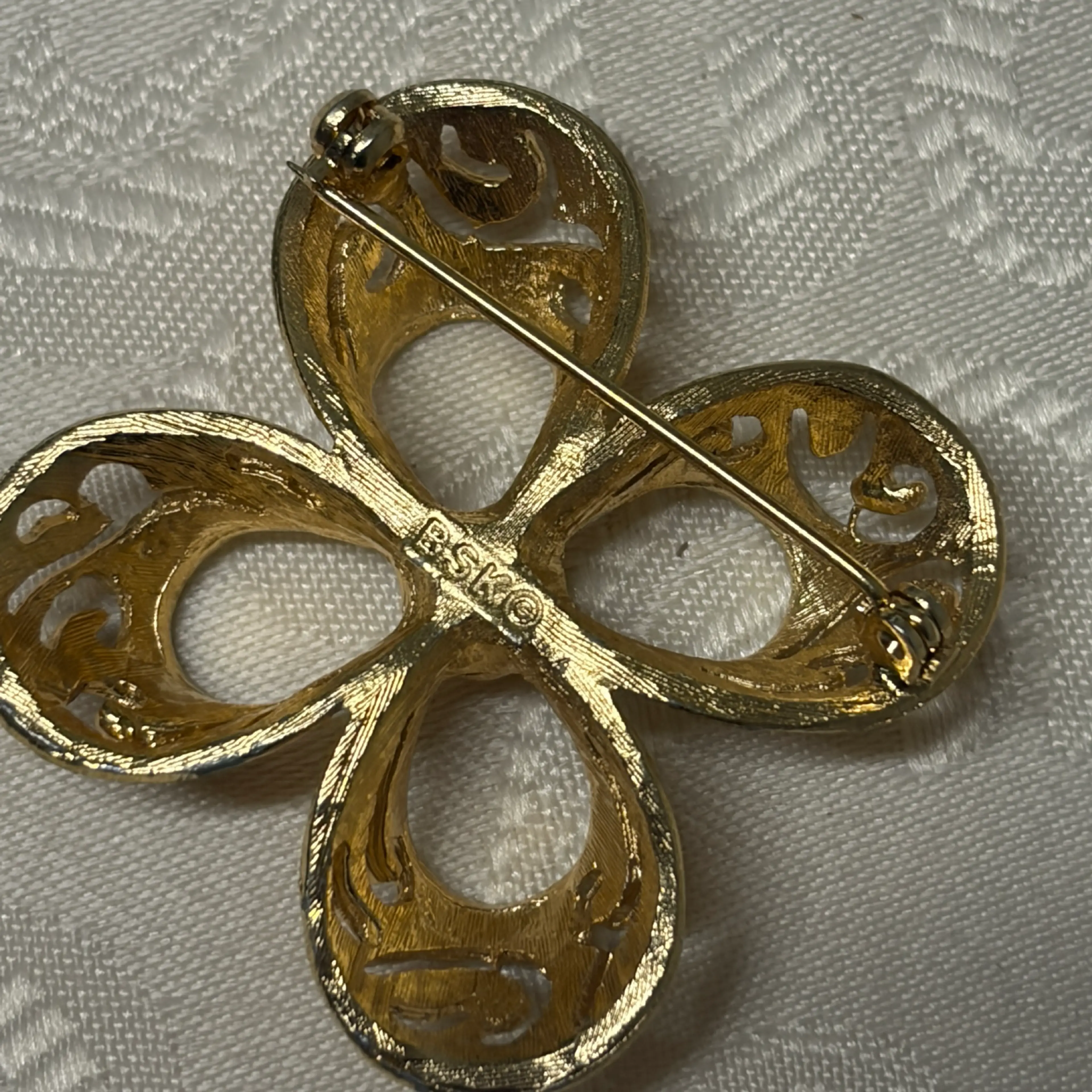 Image 4 of 4