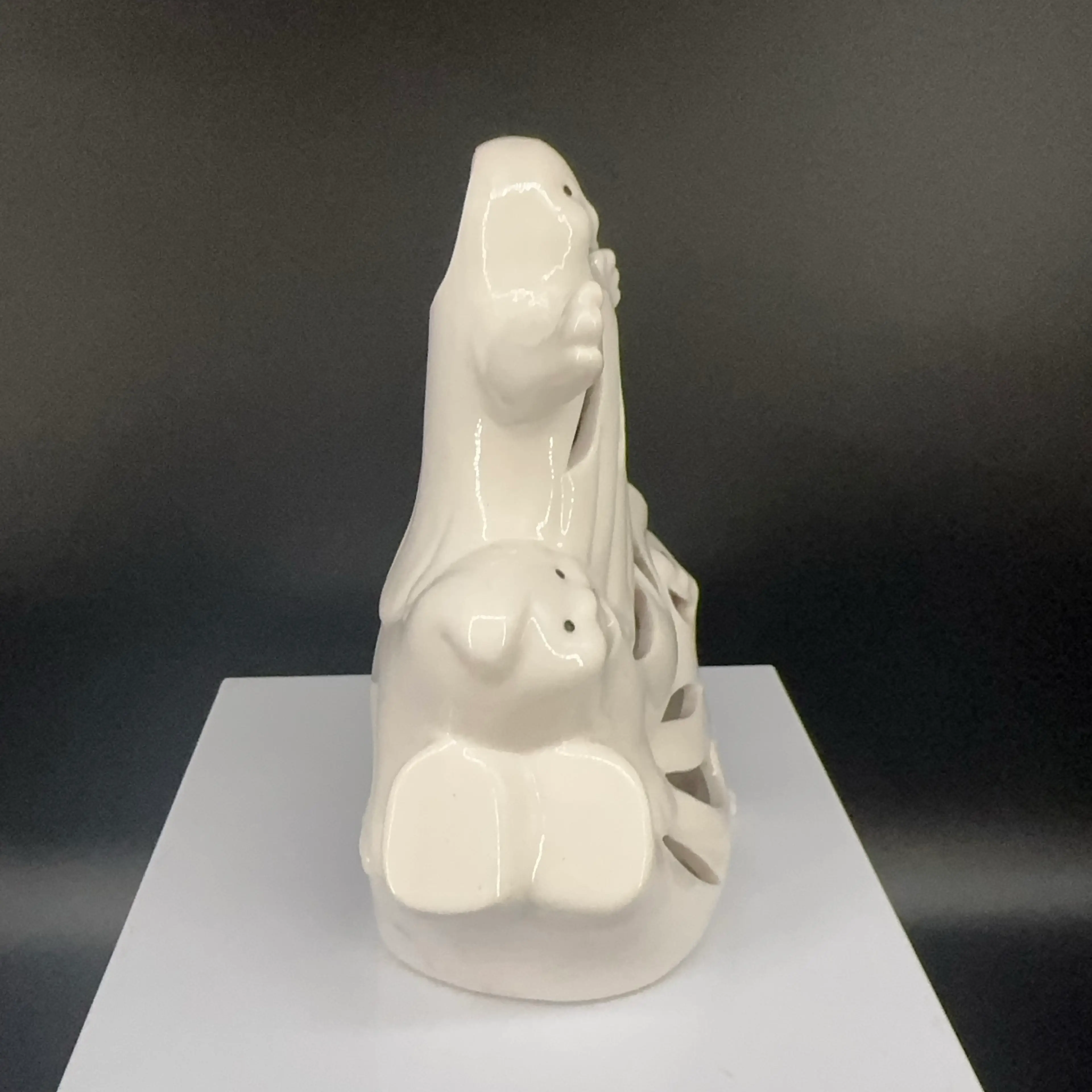 Image 4 of 5