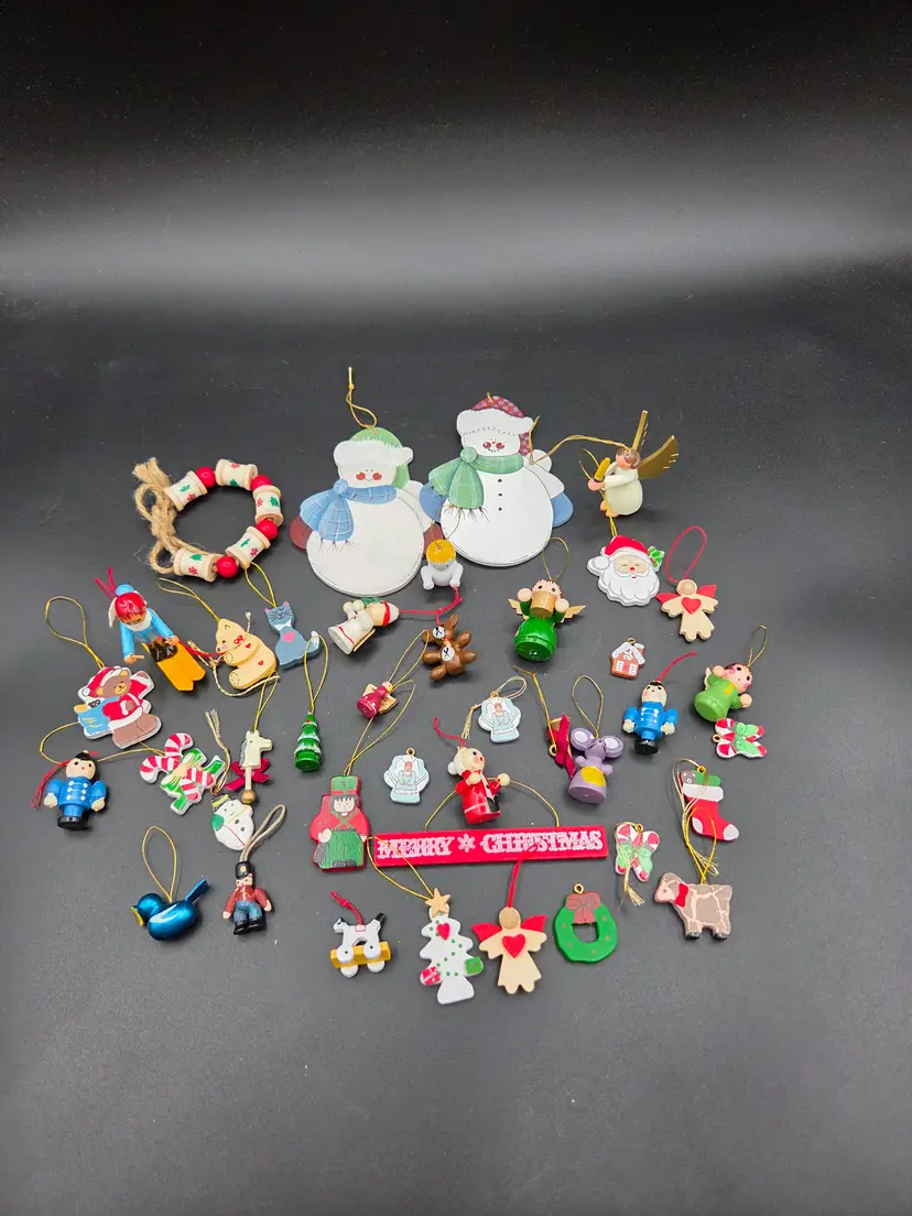 Lot of Wooden Miniature Christmas Ornaments 35+ 1"-2"