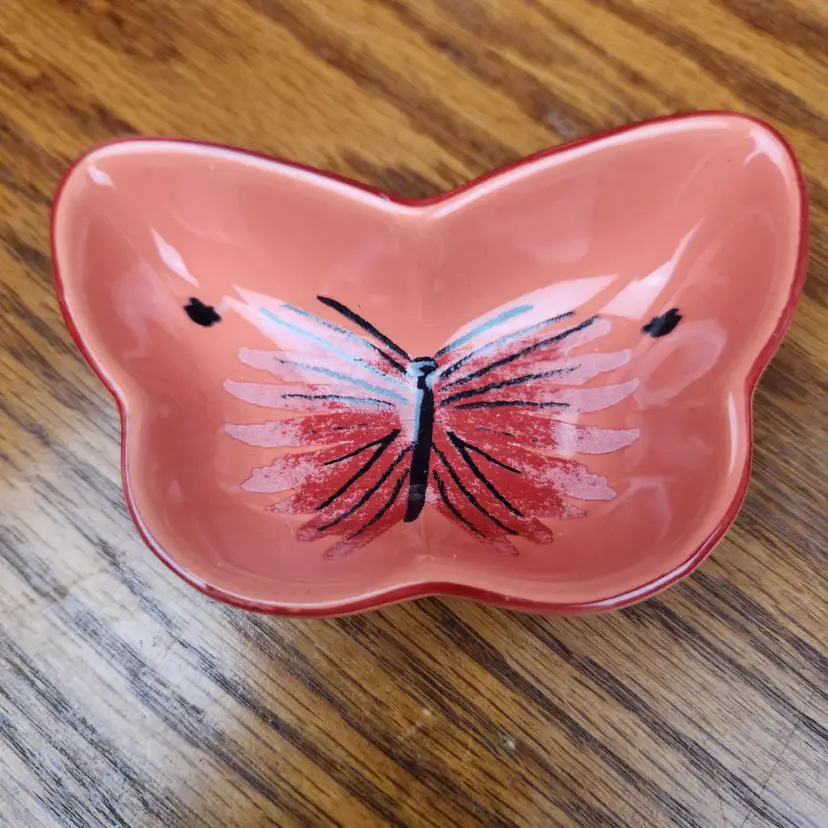 Butterfly Trinket Dish - Coral