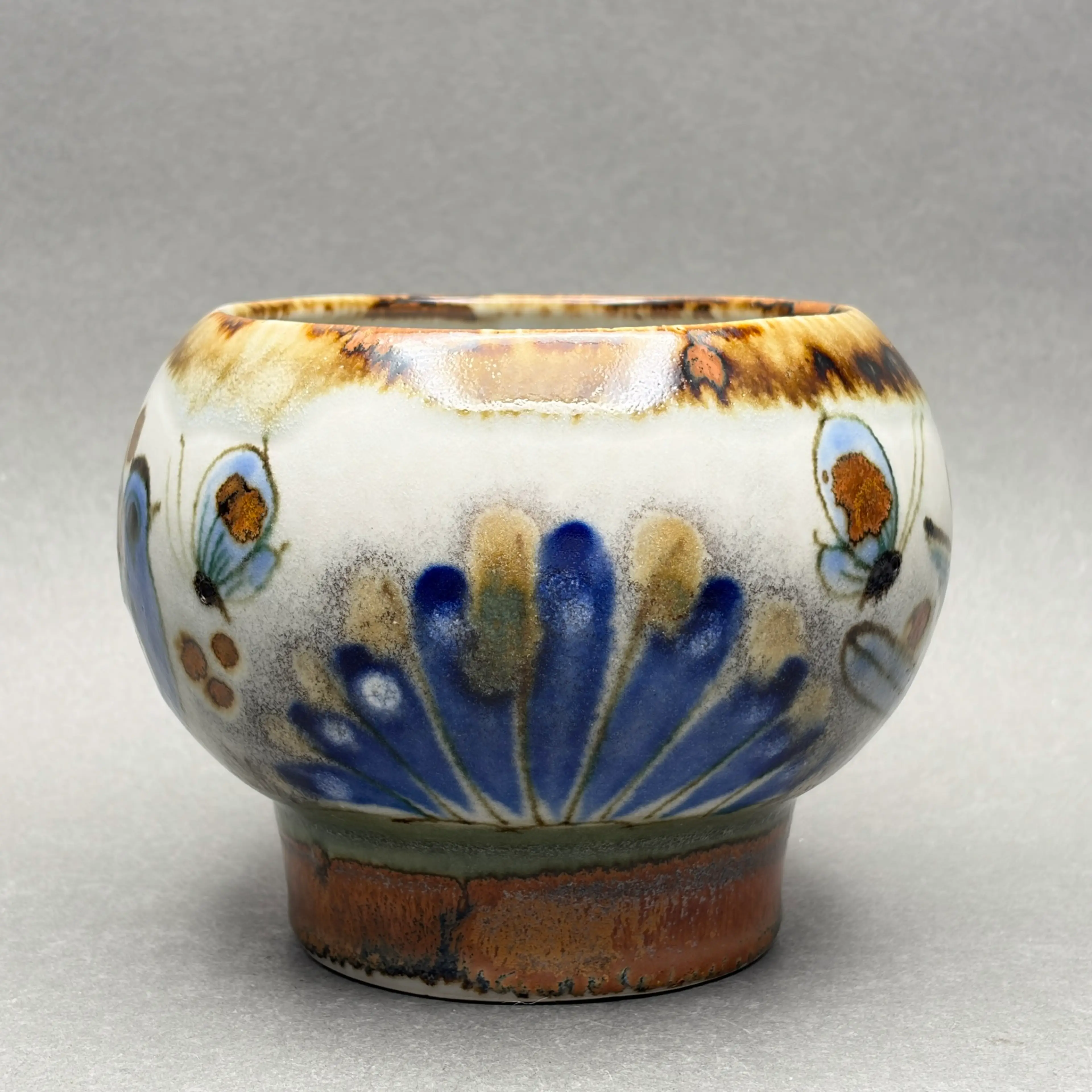 Image 4 of 4
