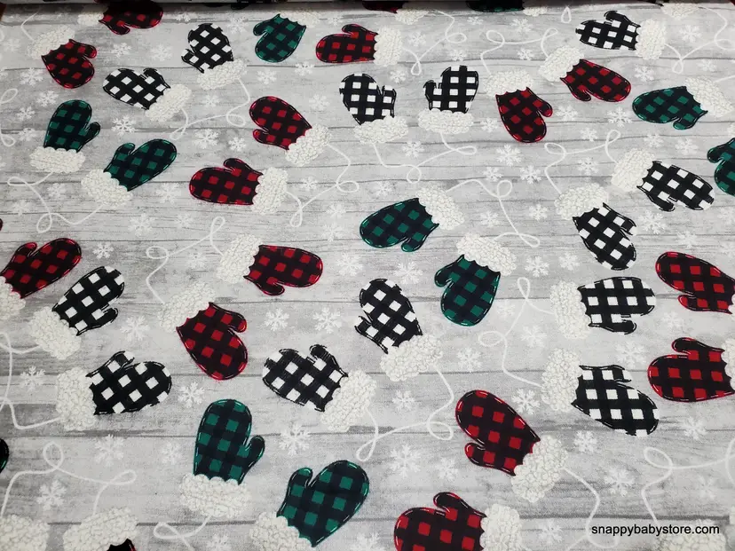 Buffalo Check Mittens Flannel Fabric Remnant - 100% Cotton - Choose Size - Soft Craft & Quilting Fabric