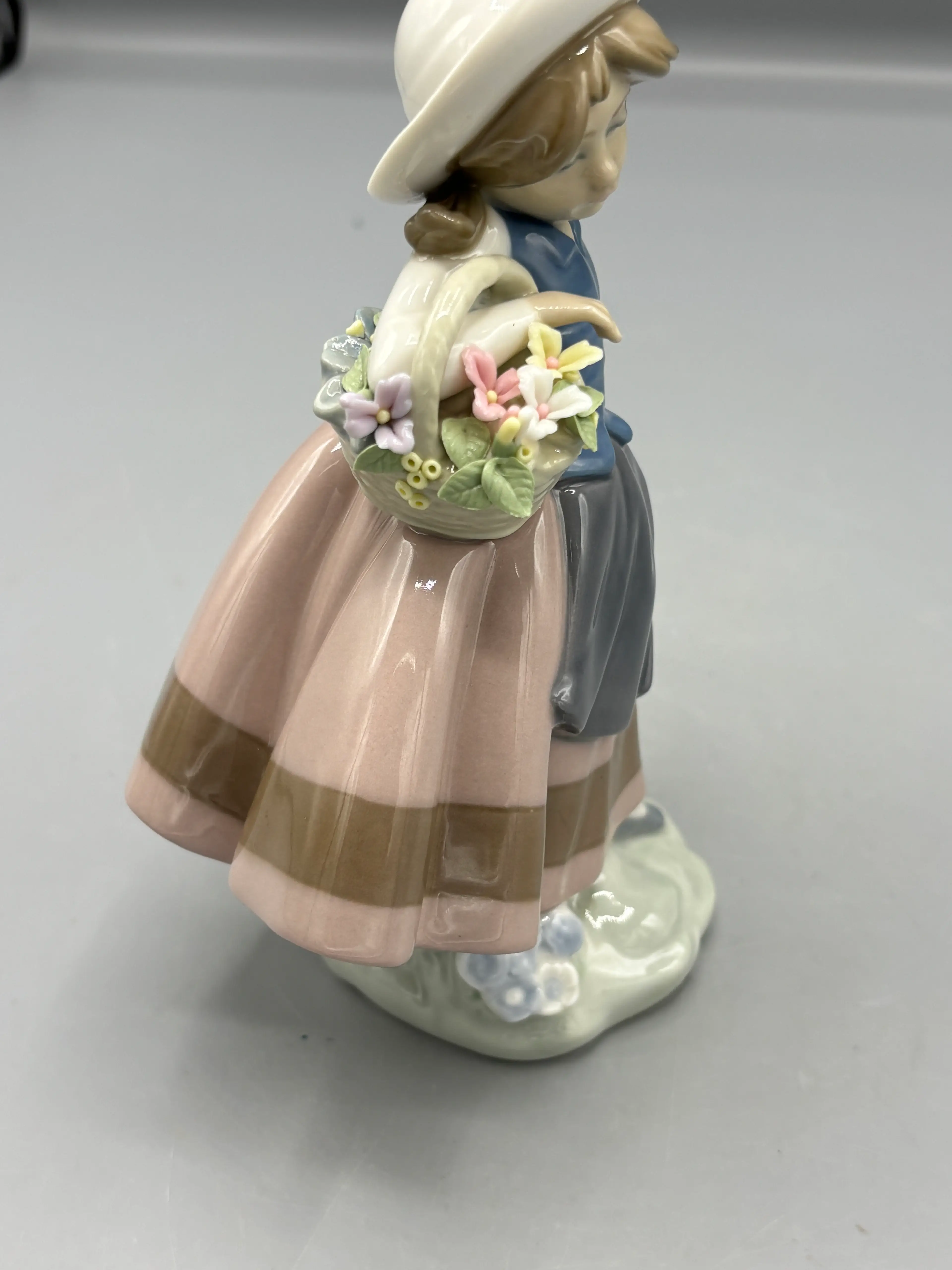 Image 4 of 6