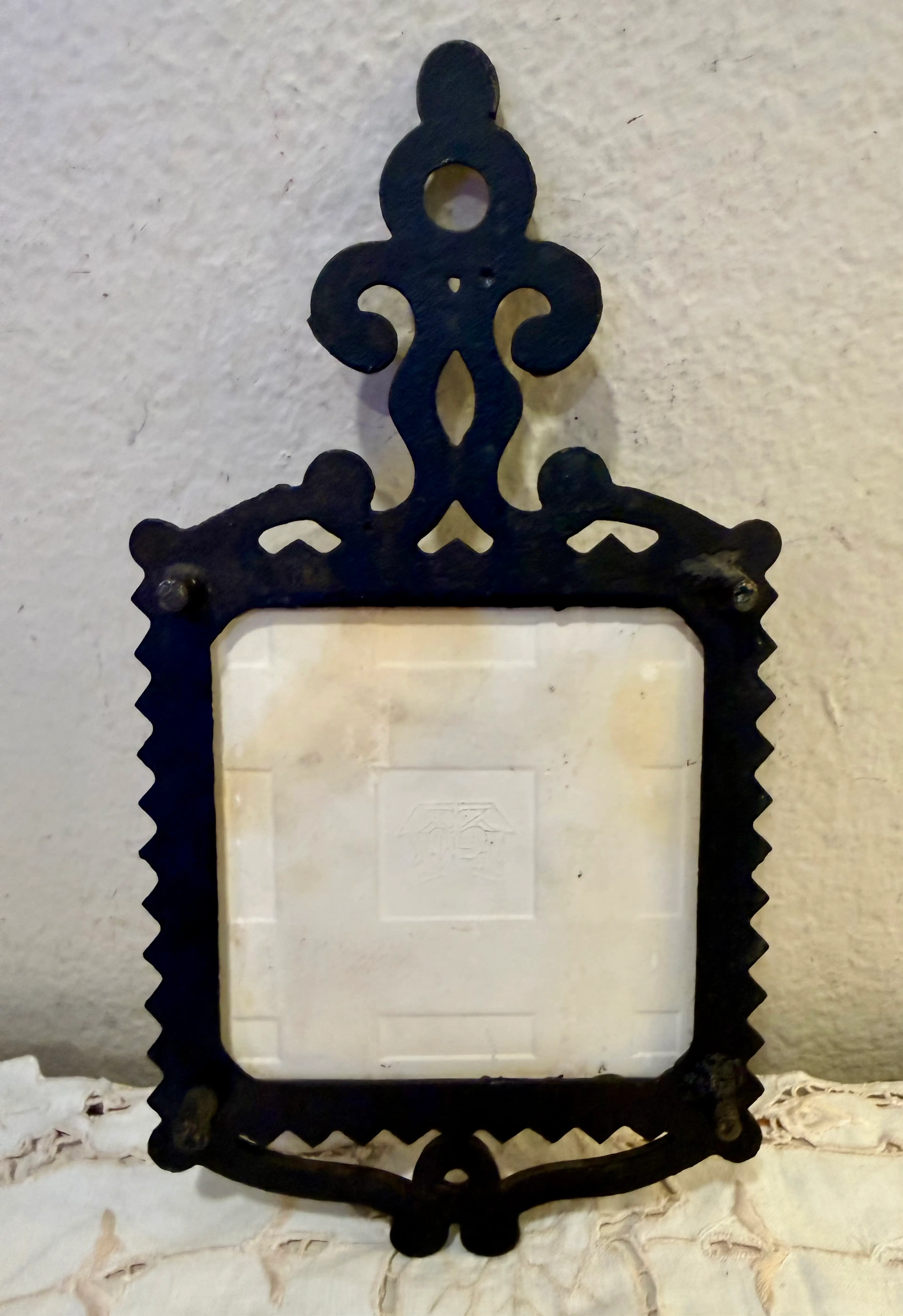 Image 4 of 8