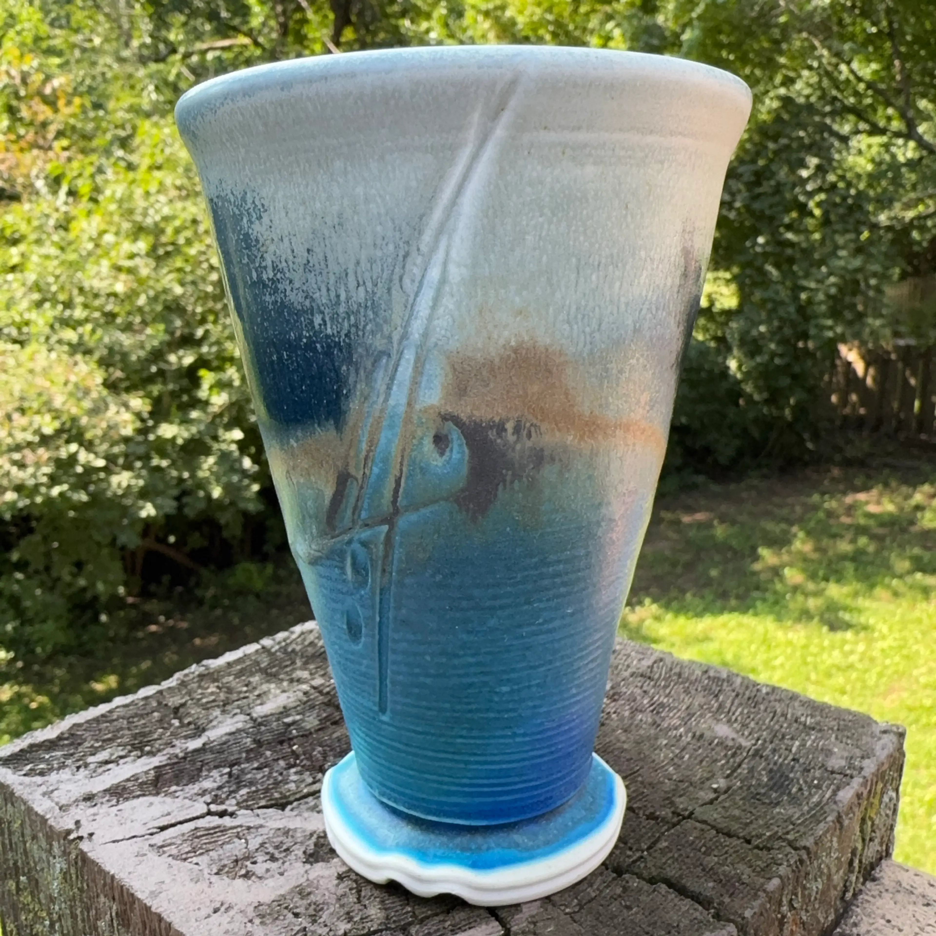 Image 2 of 6