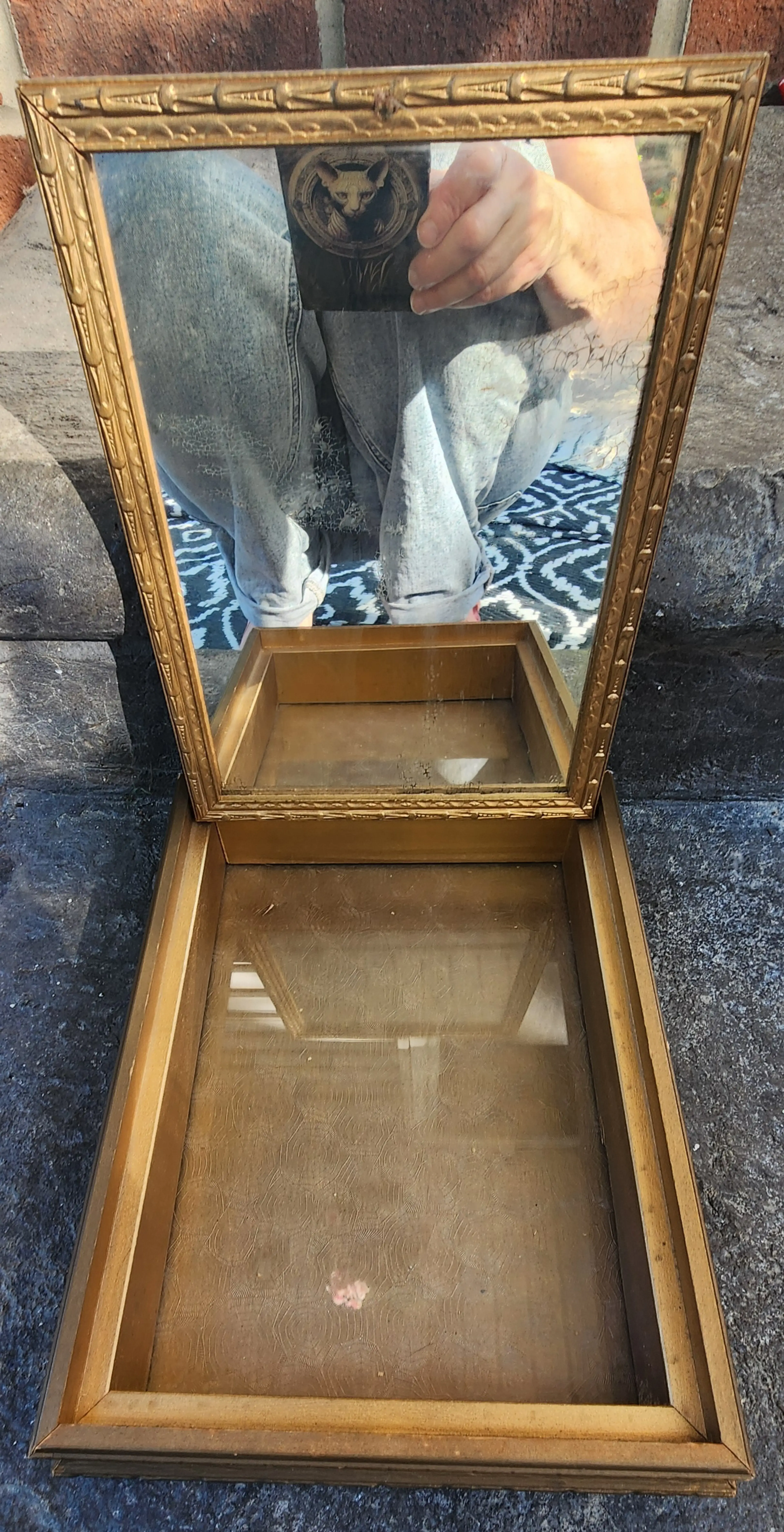 Image 2 of 9