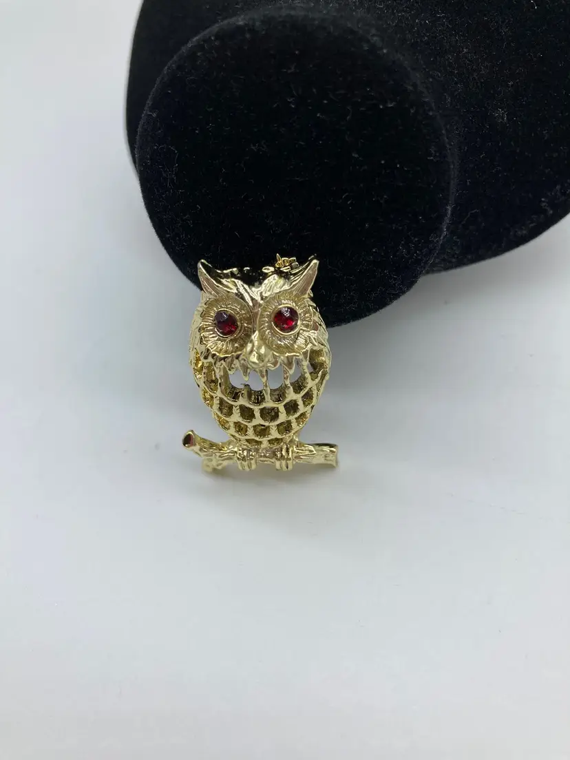 VINTAGE GERRYS Gold Tone Owl Brooch Pin Red Rhinestone Eyes Owl SIGNED DESIGNER
