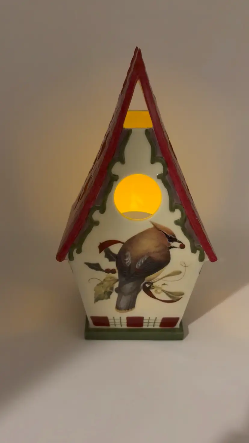 Lenox Winter Greetings Cedar Waxwing Ceramic Bird Birdhouse Tealight Candle Holder