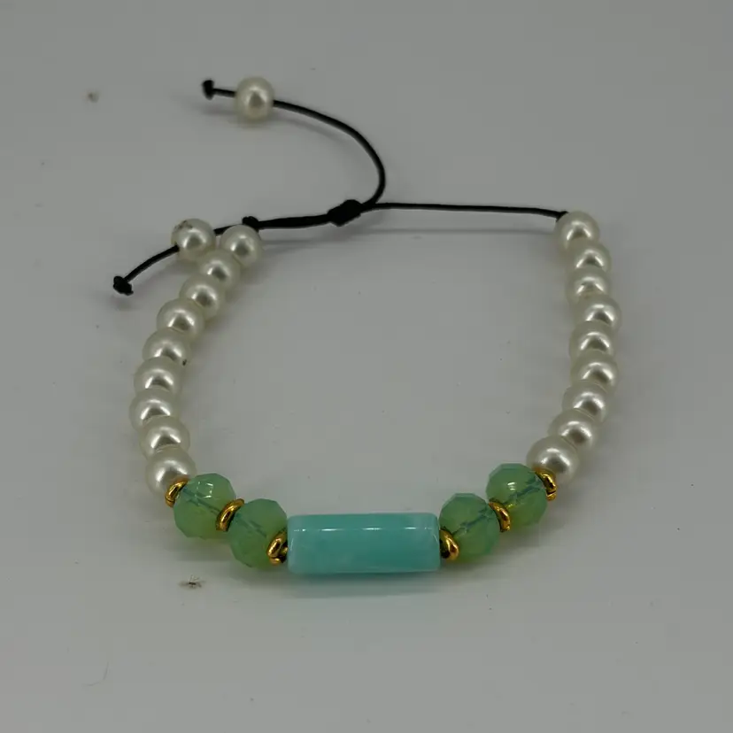 Green Glass Bead Bracelet