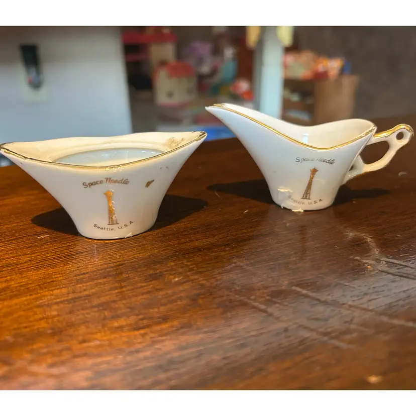 Vintage Souvenirs