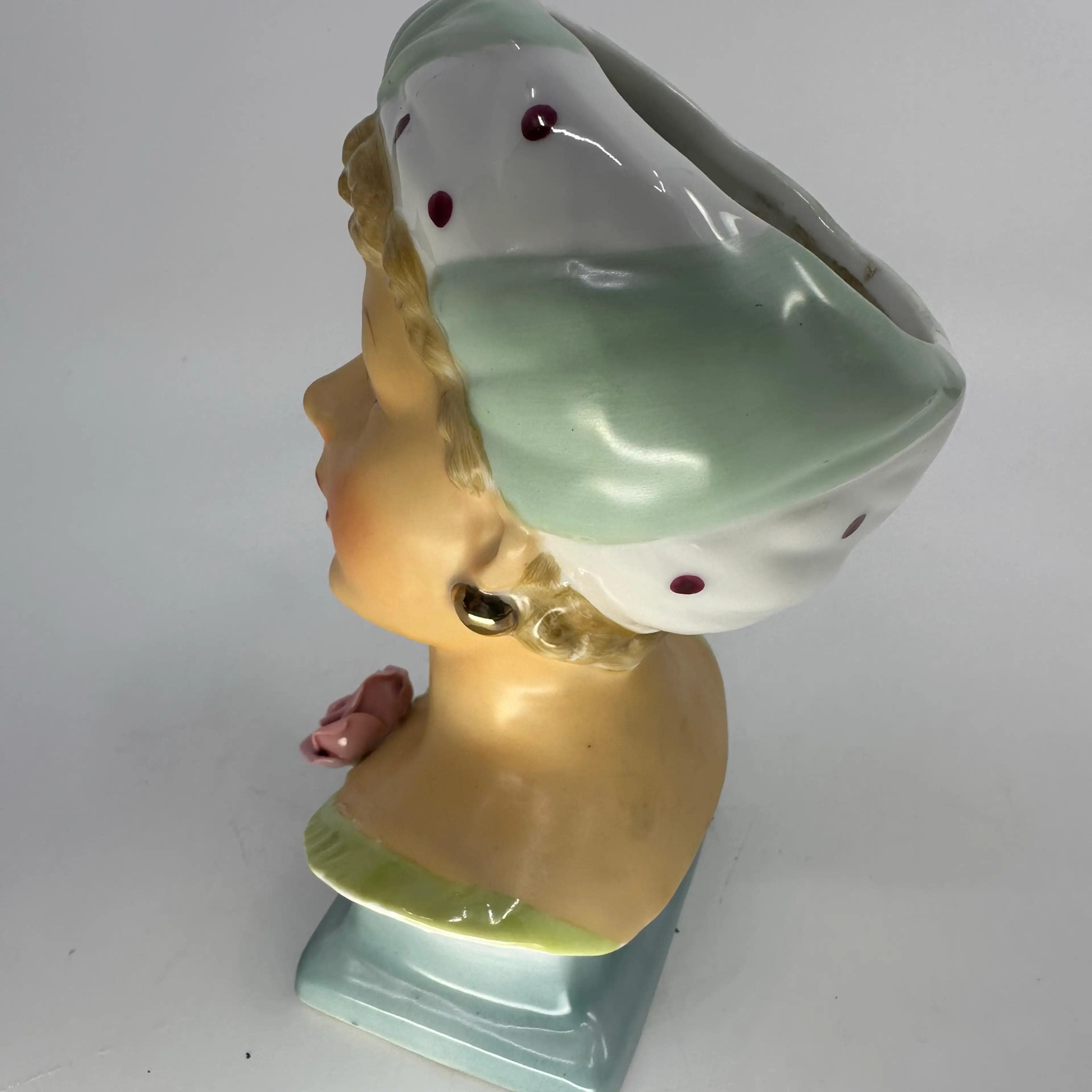 Image 3 of 6