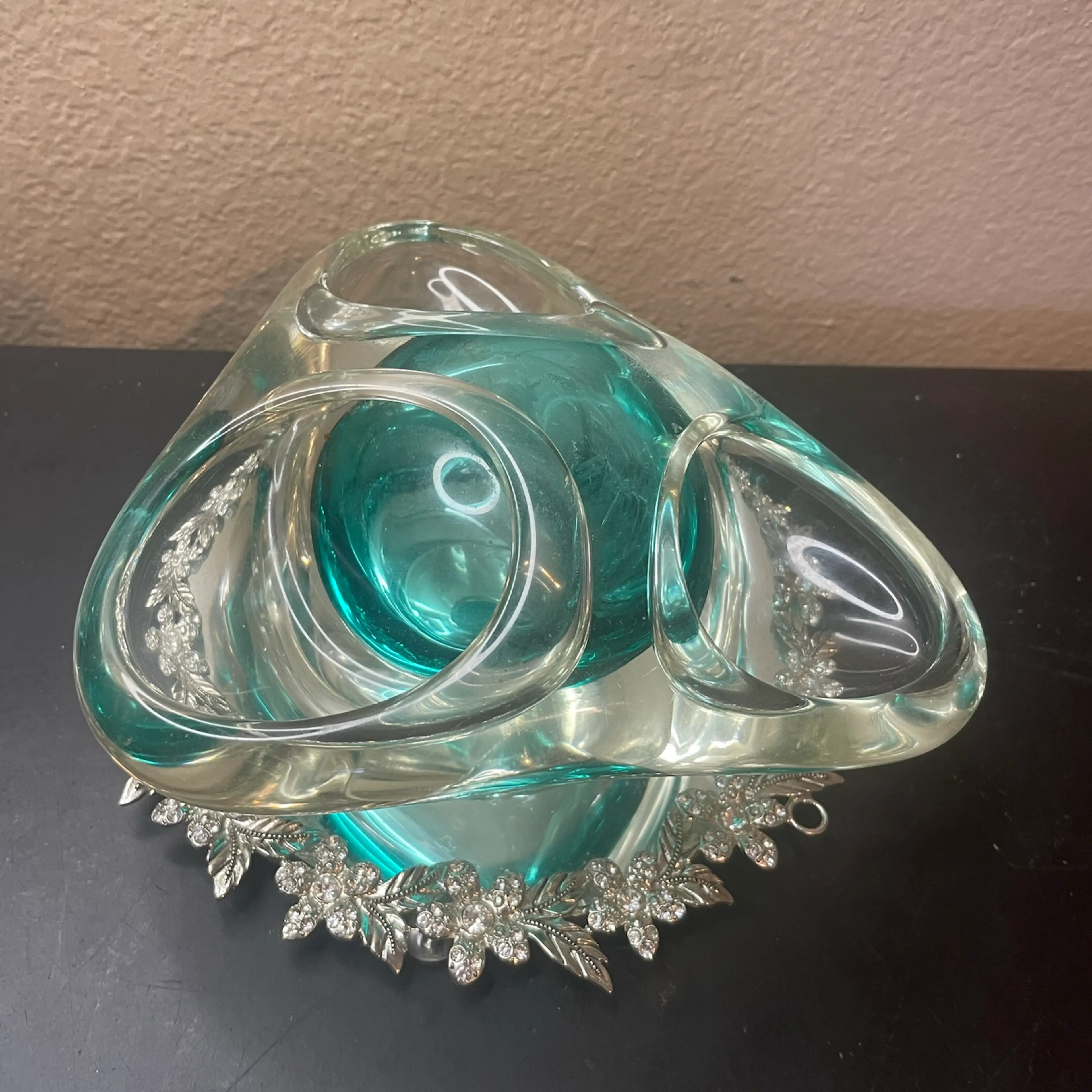 Image 2 of 5