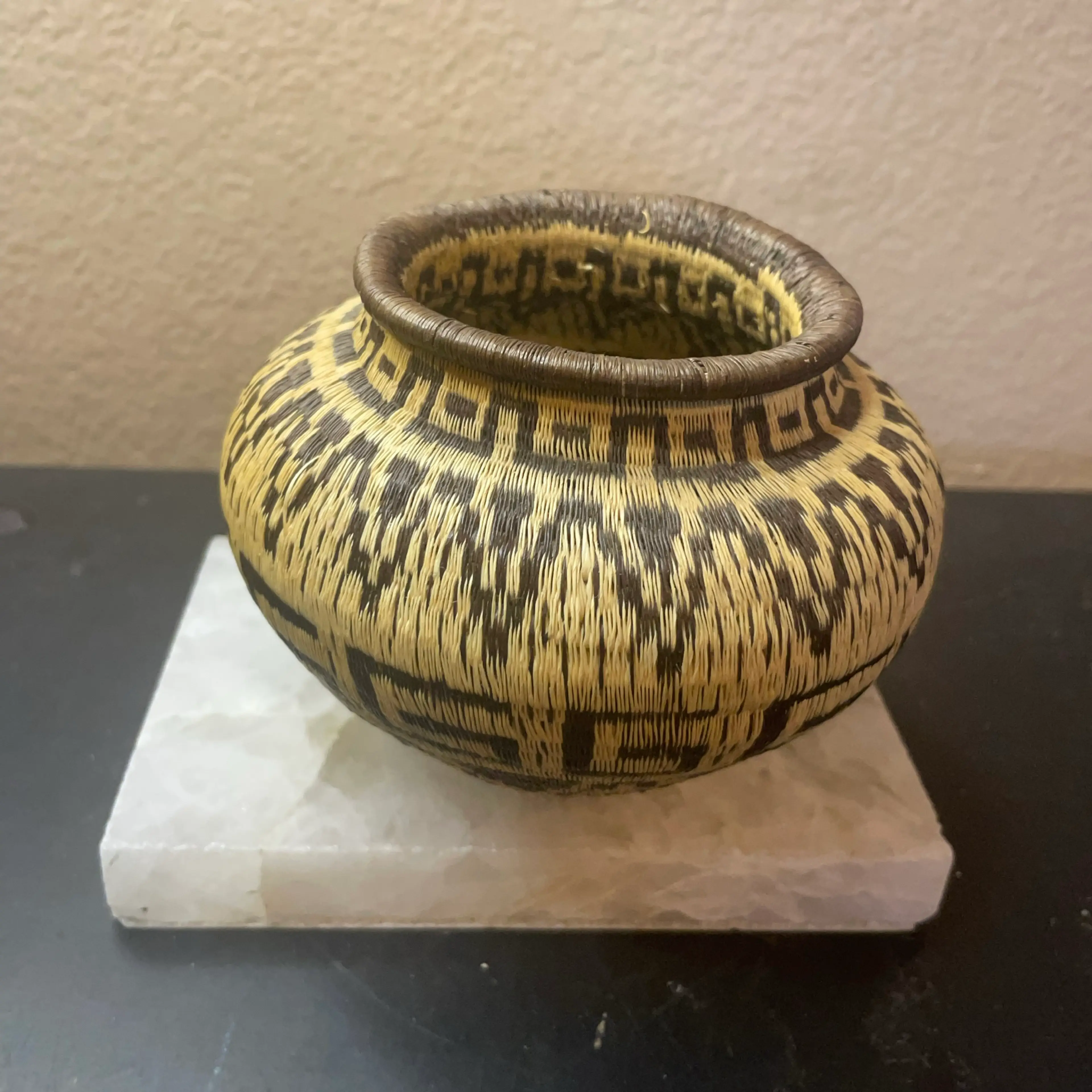 Image 2 of 7