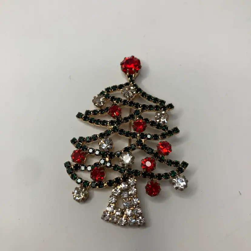 Rhinestone Christmas Tree Brooch! Gold Tone! 2 1/2” Drop!