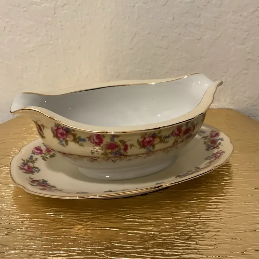 🎉Gold Castle Hostess Gravy Boat - Attached Plate - Japan