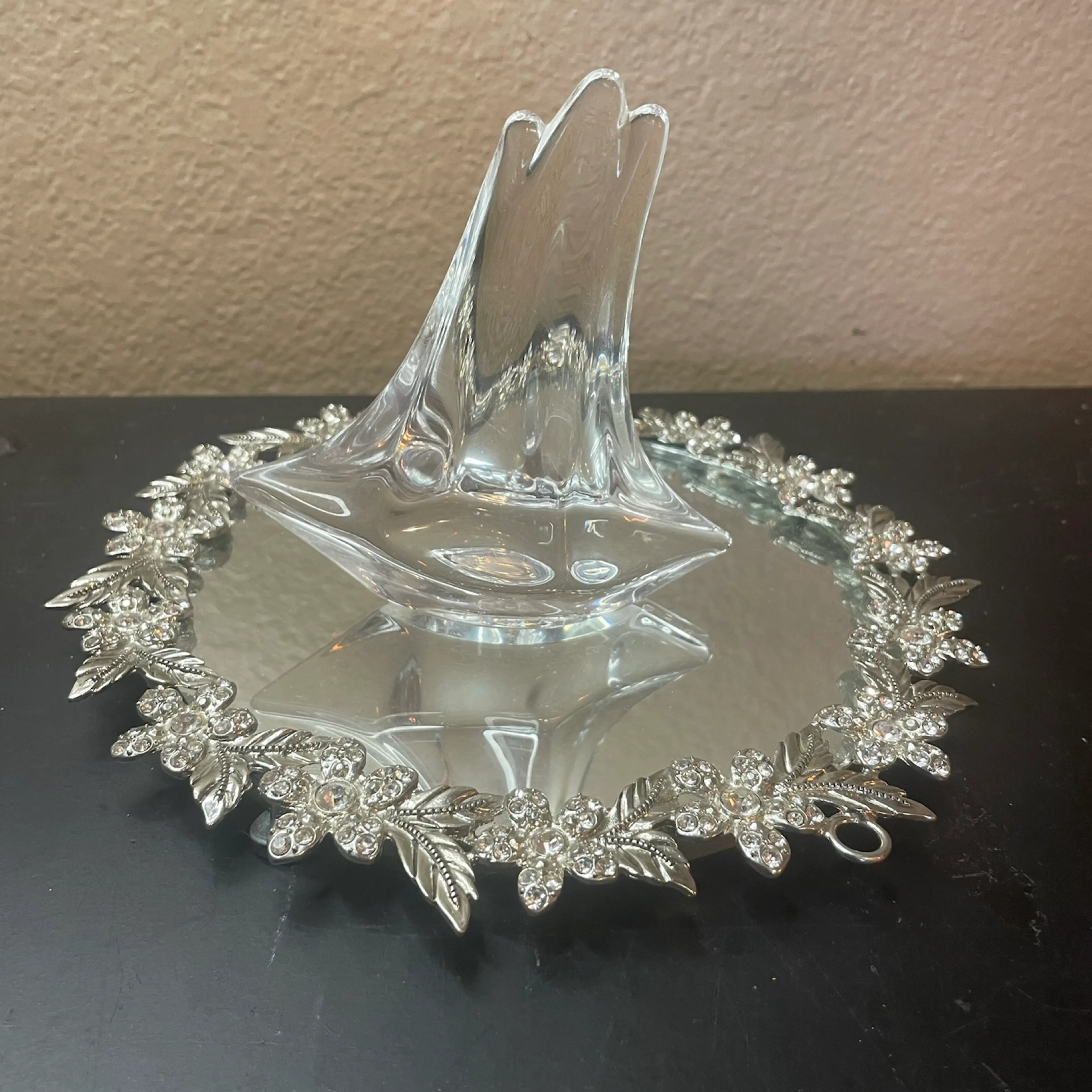 Image 3 of 6