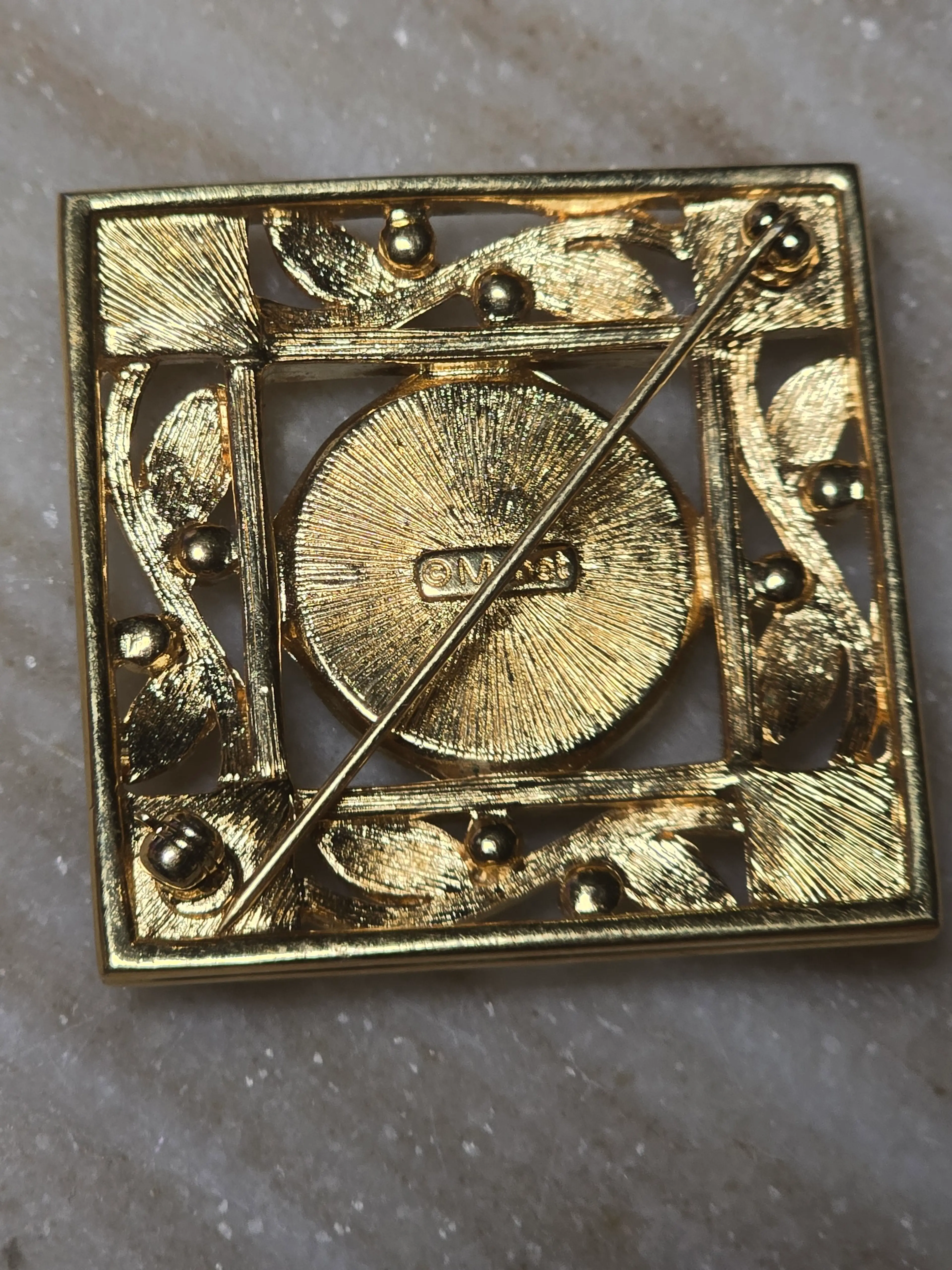 Image 4 of 4
