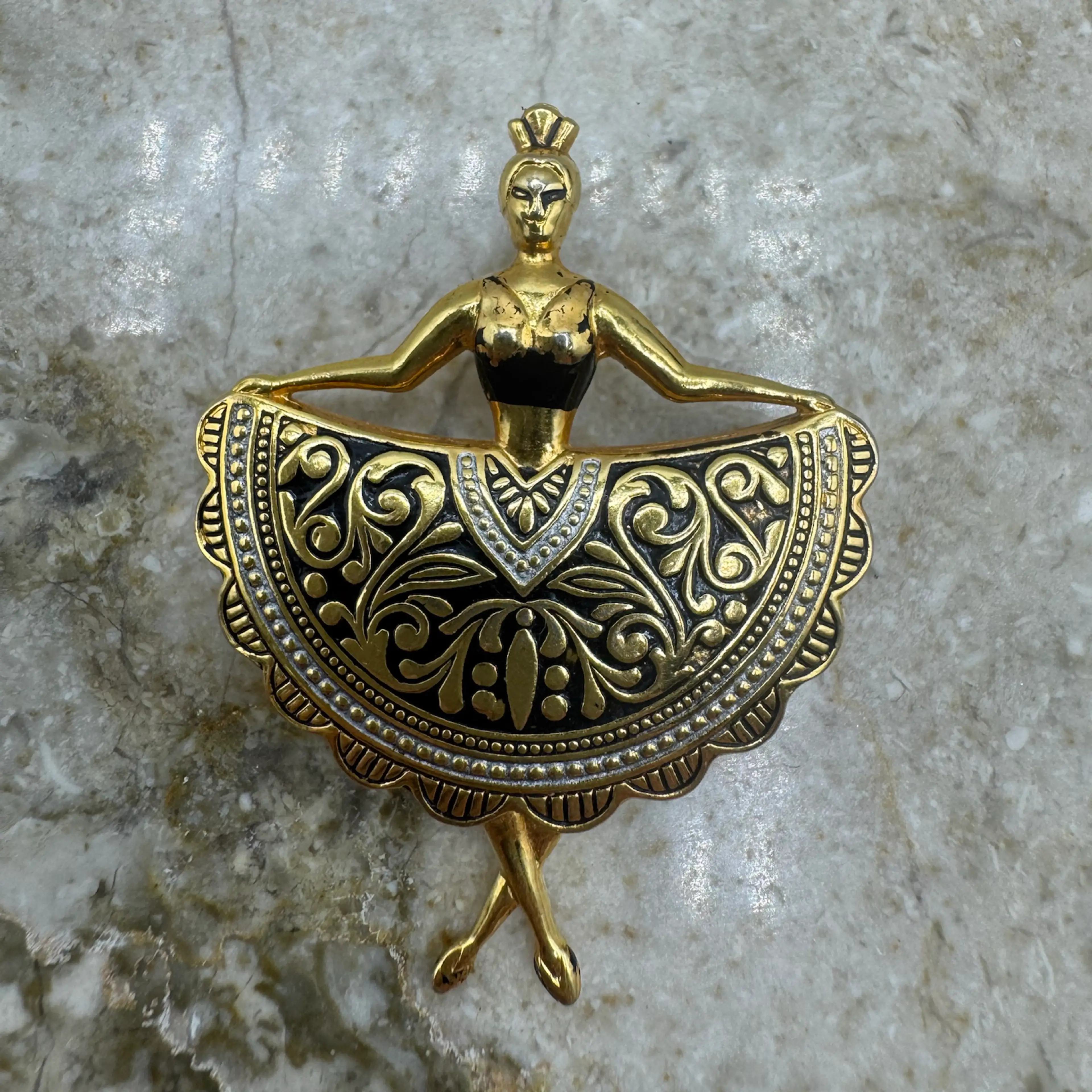 Image 1 of 2