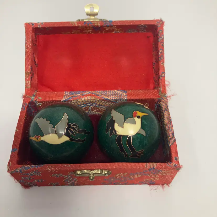 Chinese Meditation Therapy Baoding Balls! Musical Tones!