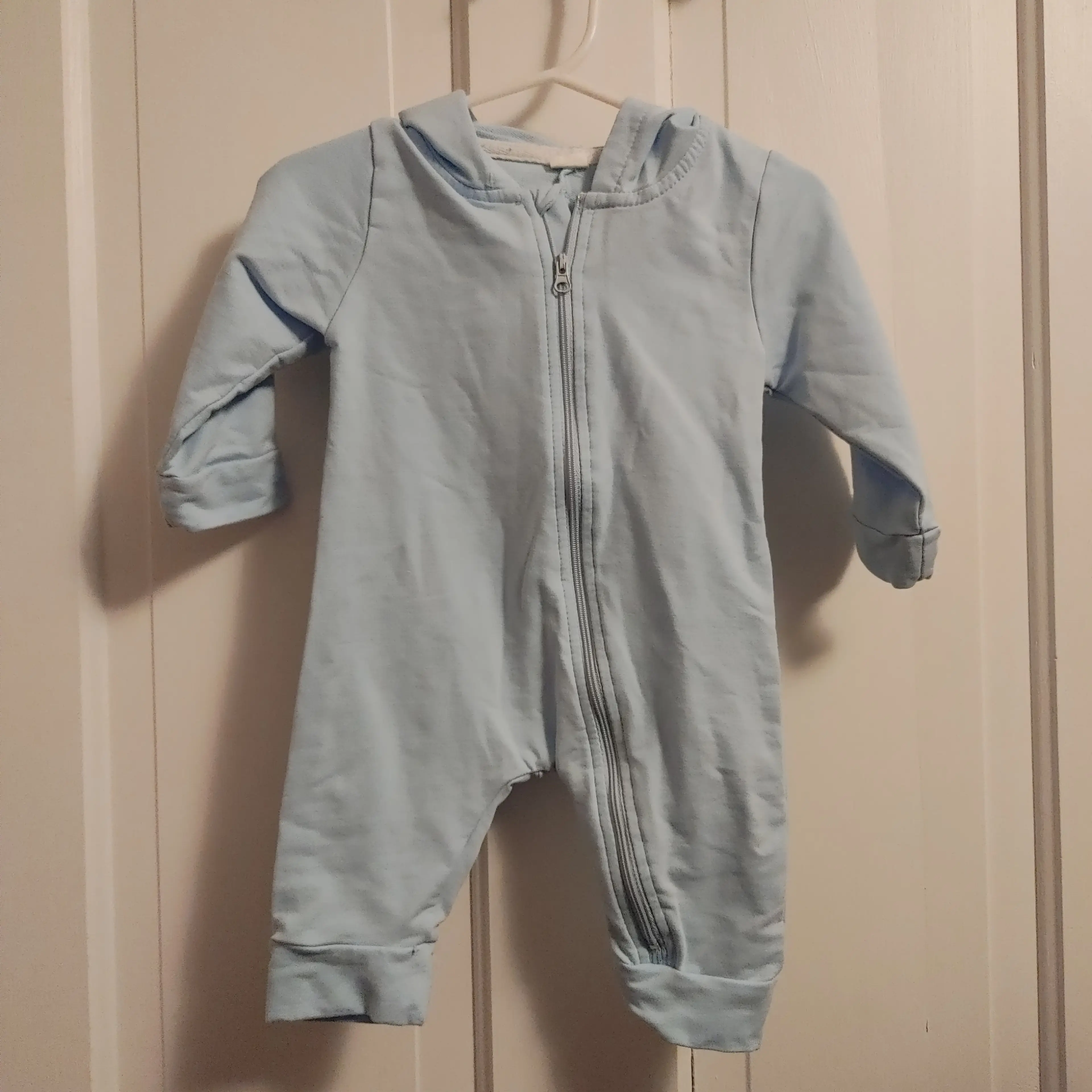 Image 2 of 2