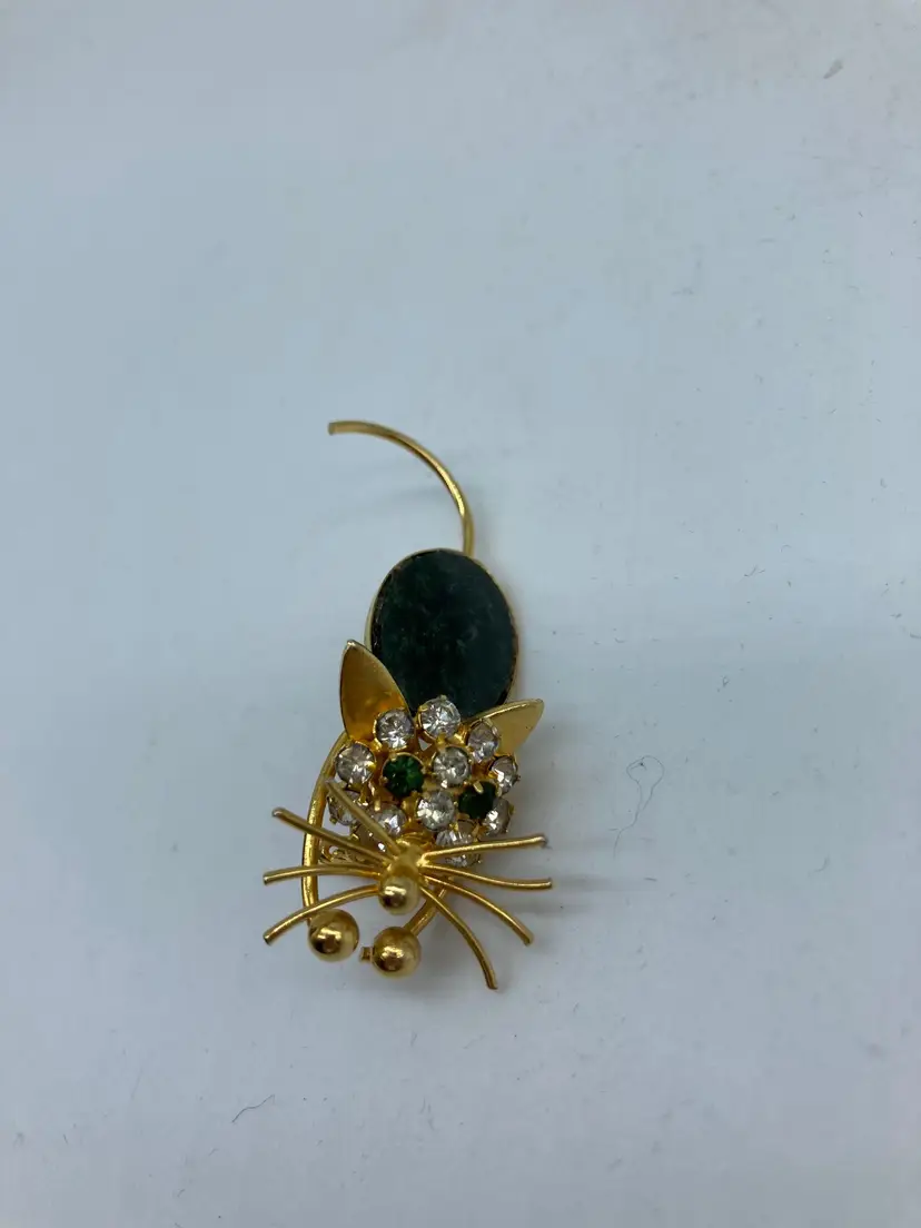 Green Stone, Gold Tone and Rhinestone Cat Brooch