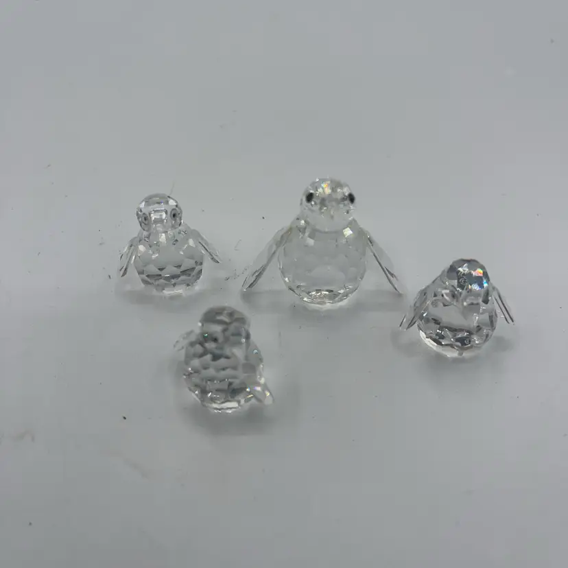 Swarovski Mother Penguin With Three Babies