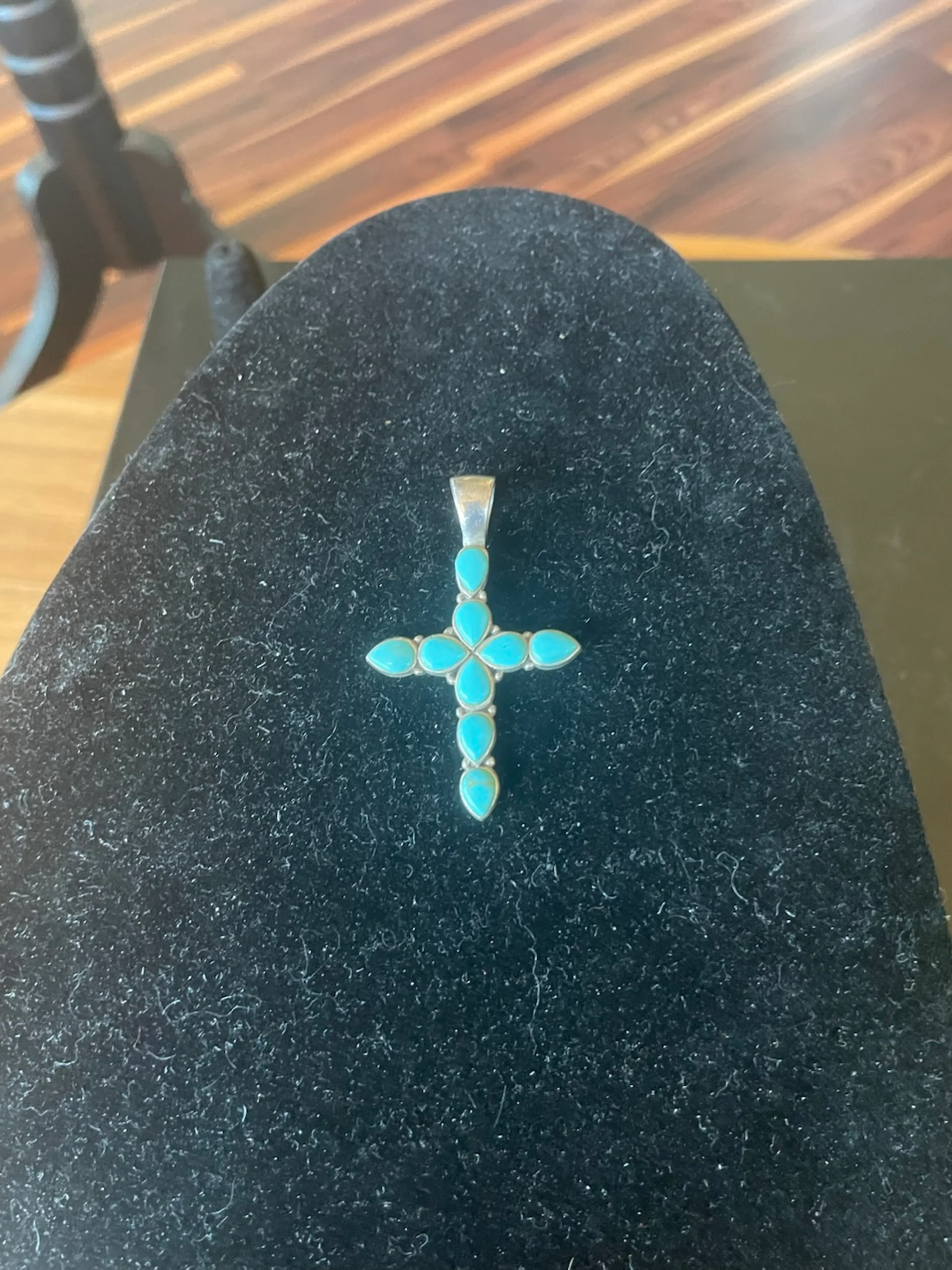 Image 2 of 6