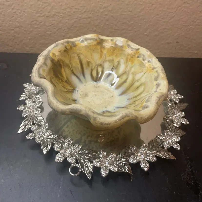 Gorgeous Signed Paul Revere Pottery PRP Reactive Glaze Scalopped 6” Bowl