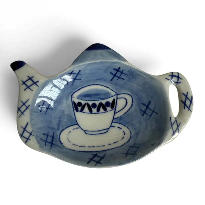 Vintage Blue and White Teapot Shaped Ceramic Tea Bag Rest