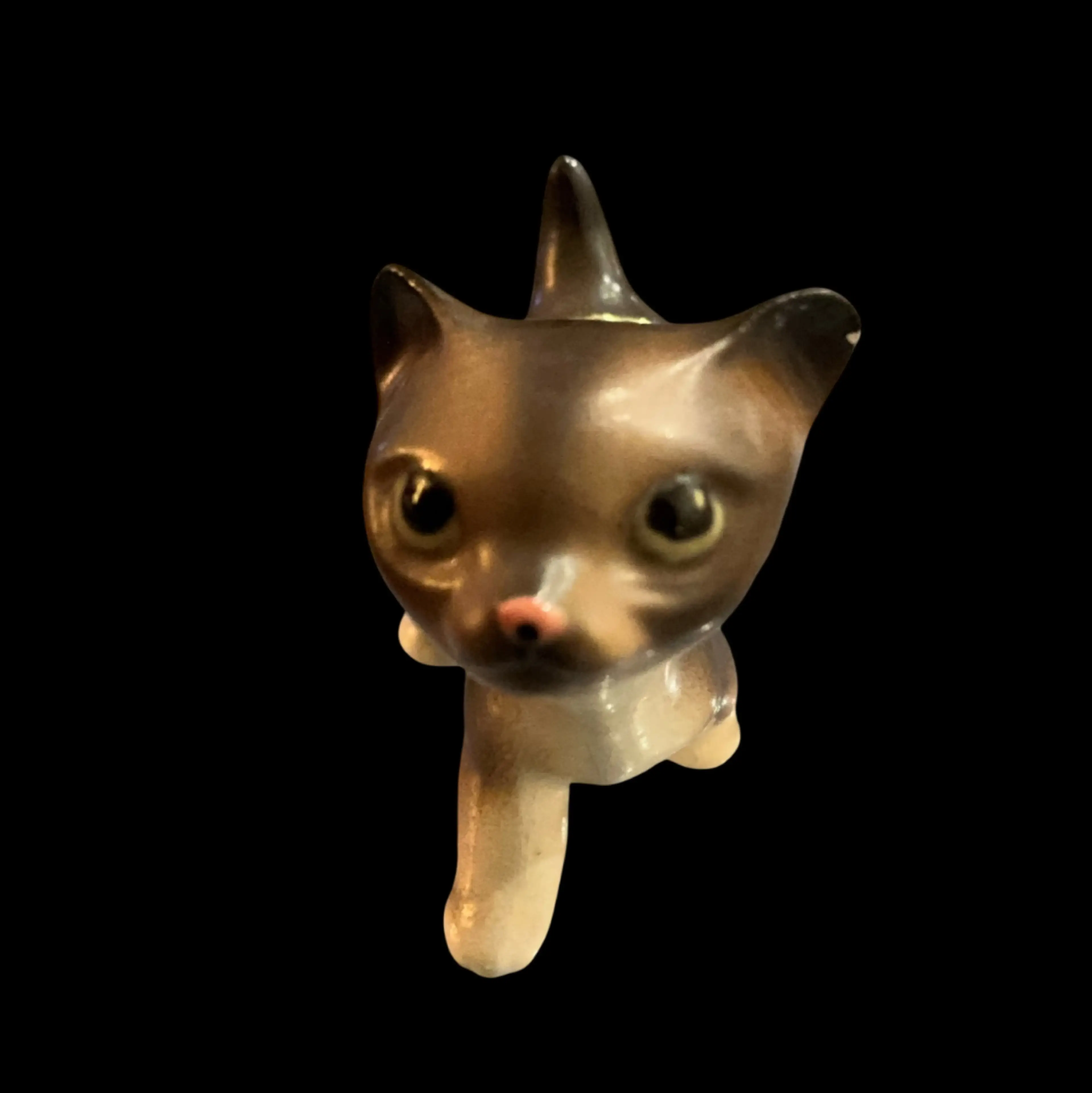Image 2 of 6
