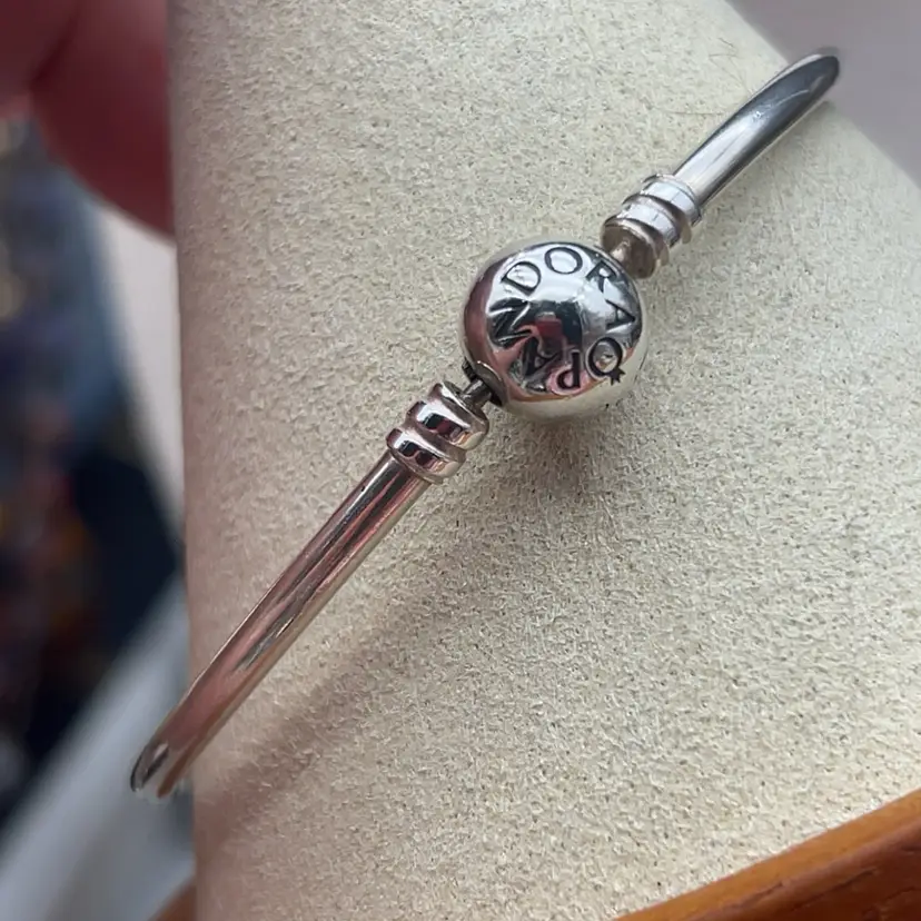 #01 Pandora 925 Sterling Silver Charm Bangle Bracelet 2.5” Opening Moments Bracelet
