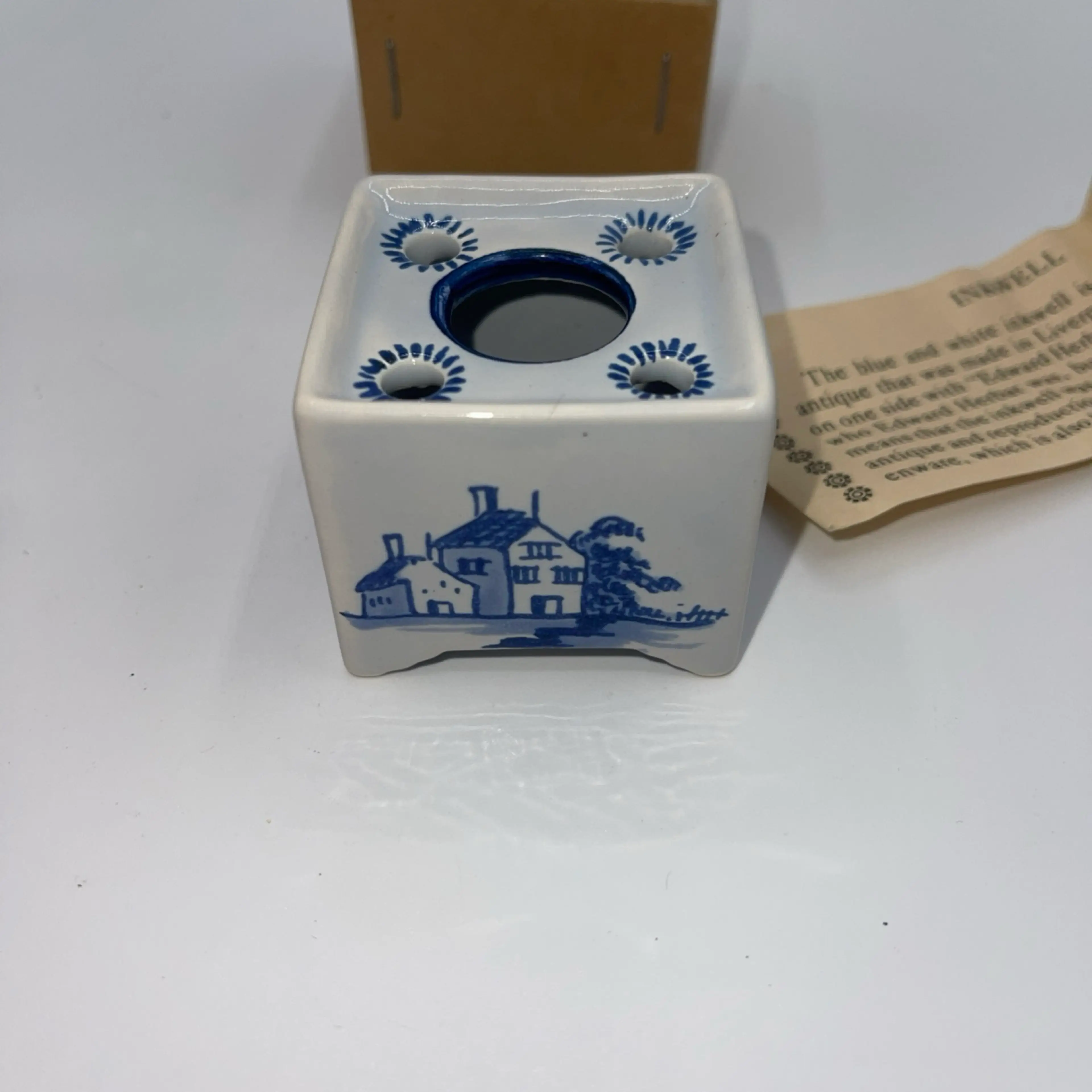 Image 2 of 8