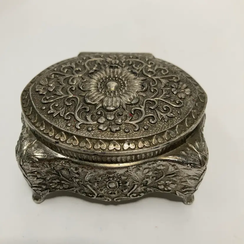 Stamped Japan! Footed Silver Tone Hinged Floral Design Trinket Box! 2 3/4” x 1 1/2”! READ!