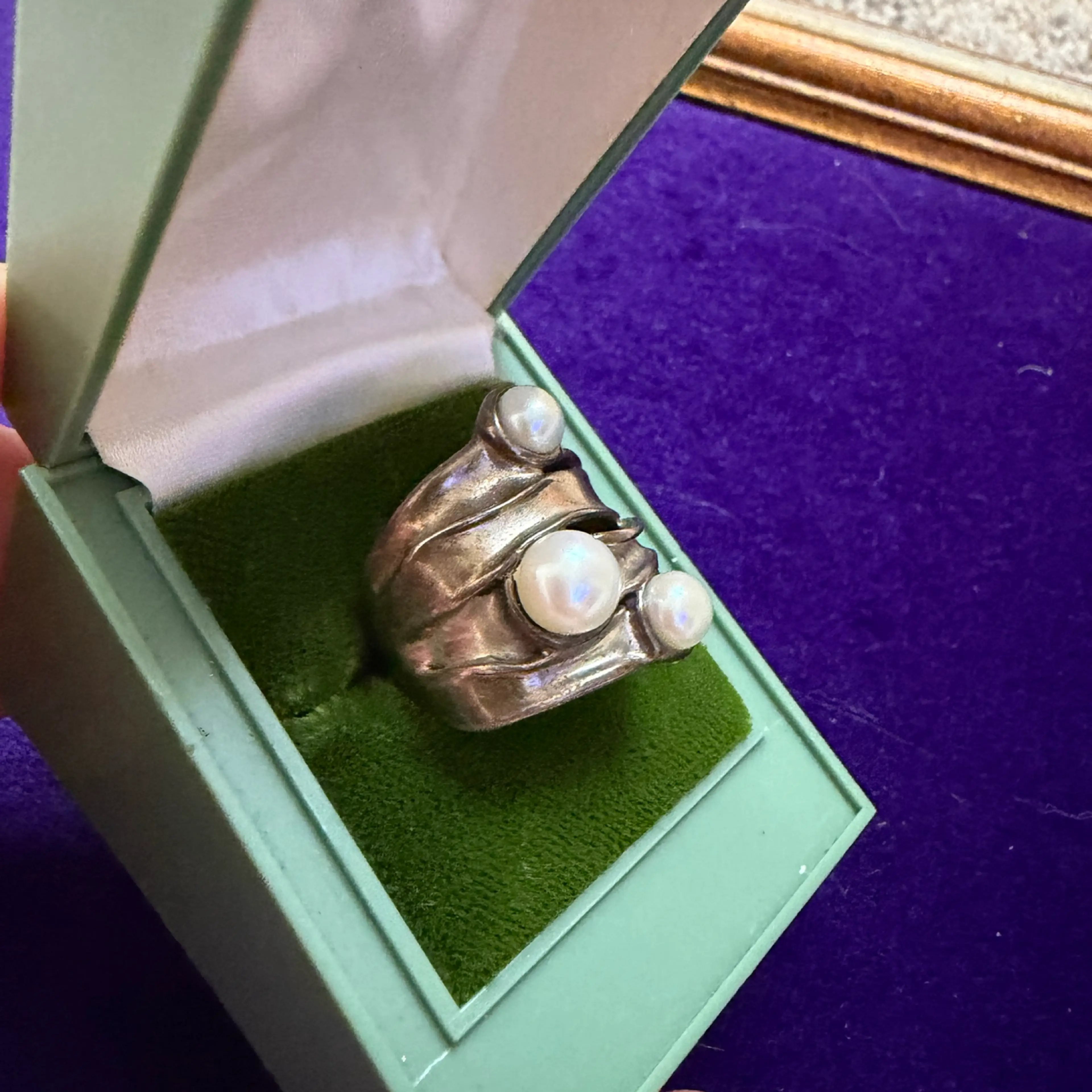 Image 2 of 4