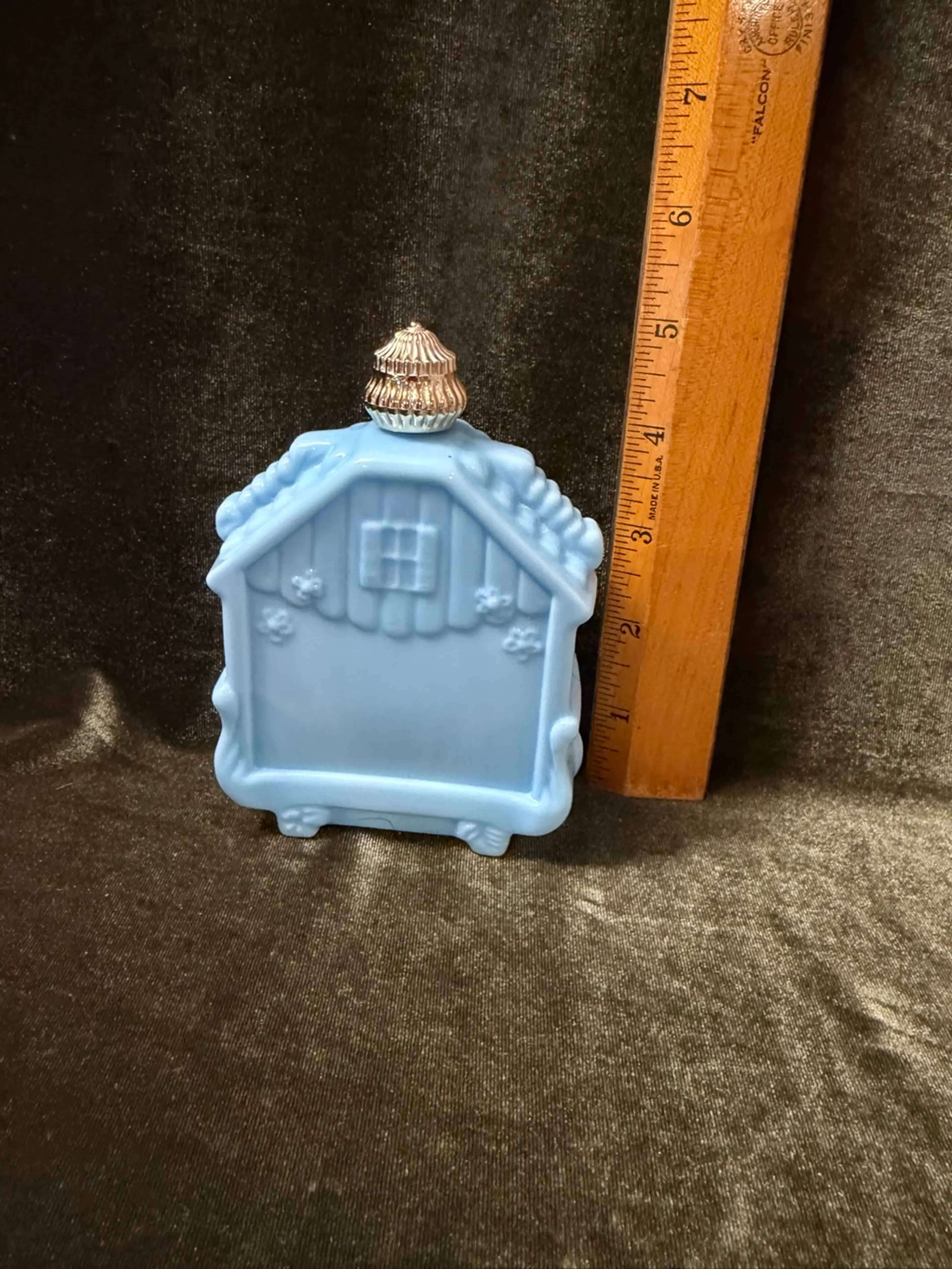 Image 3 of 8