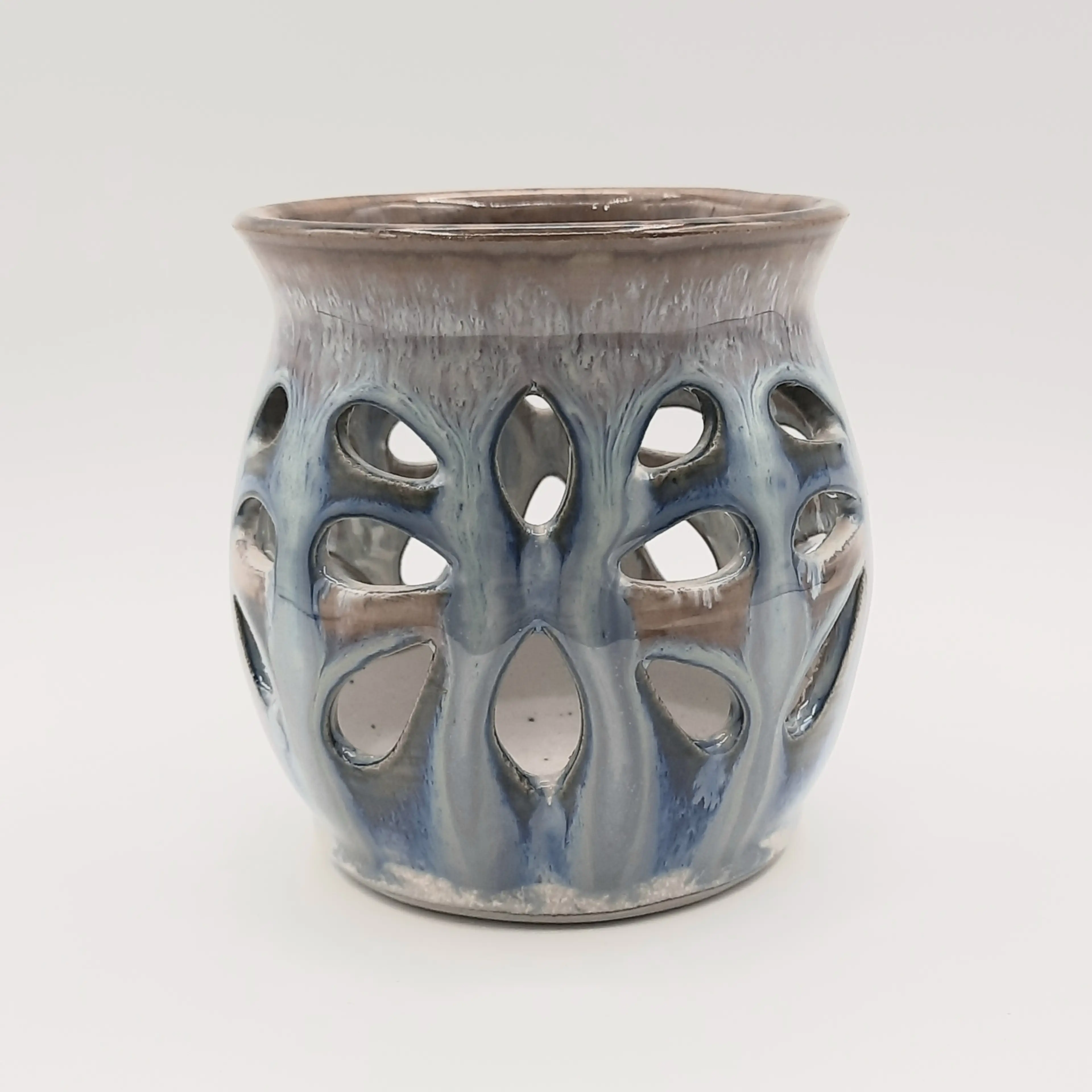 Image 2 of 6