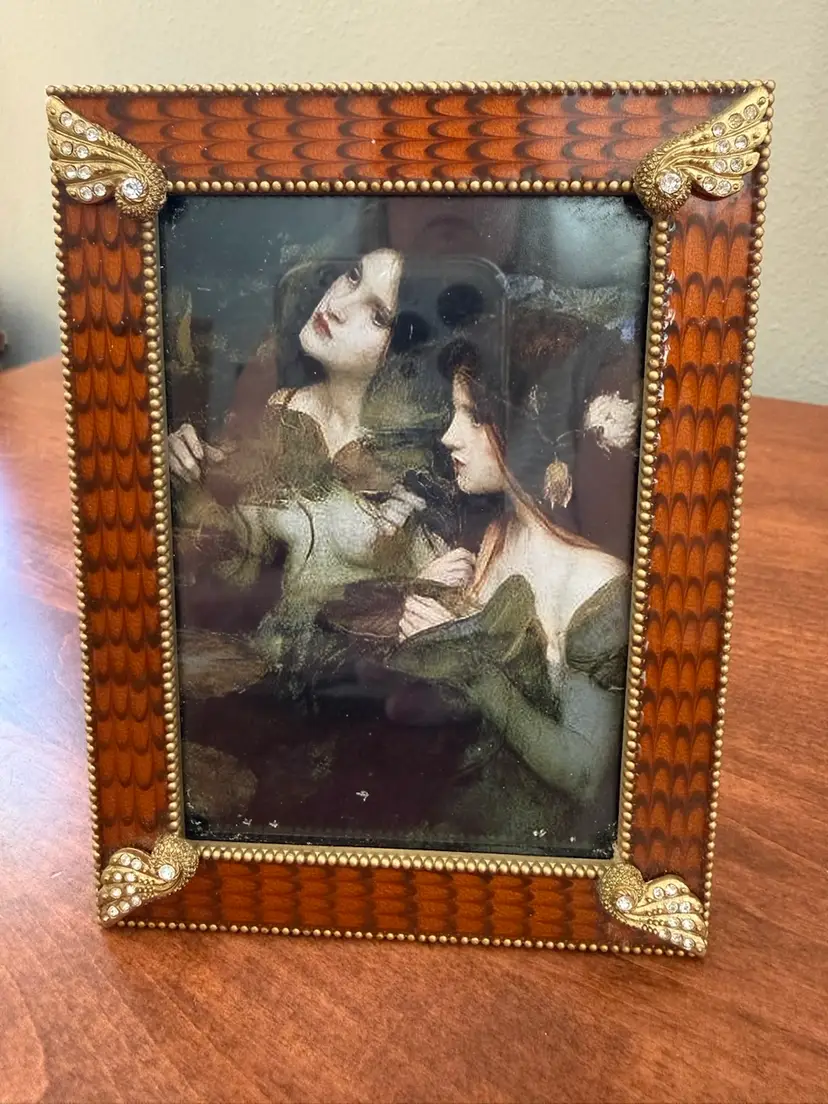 ☀️ 6” H x 4-1/2” W Ornate Tabletop Picture